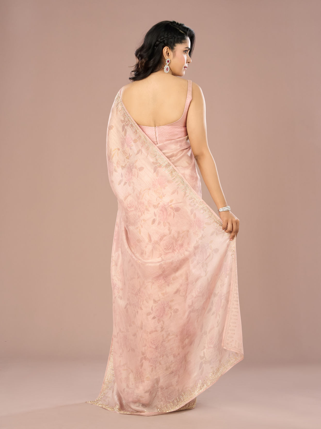 Mohey Women Peach Organza Festive Saree