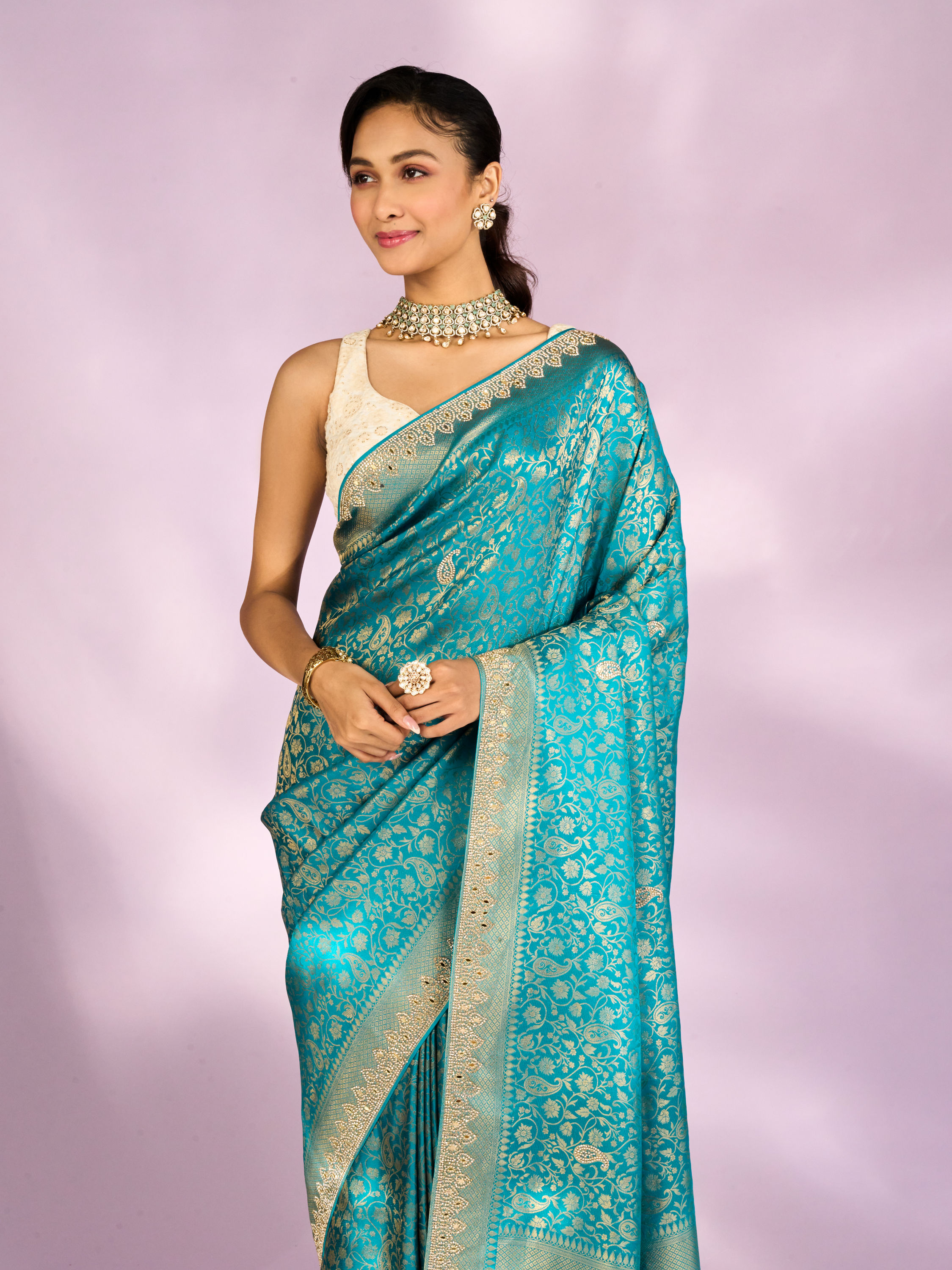 Mohey Women Emerald Enchantment Saree