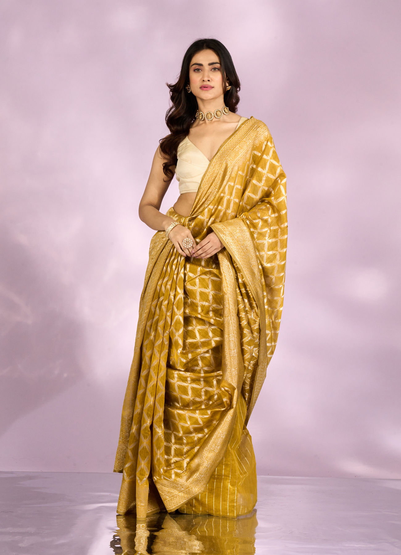 Mohey Women Yellow Art Silk Saree