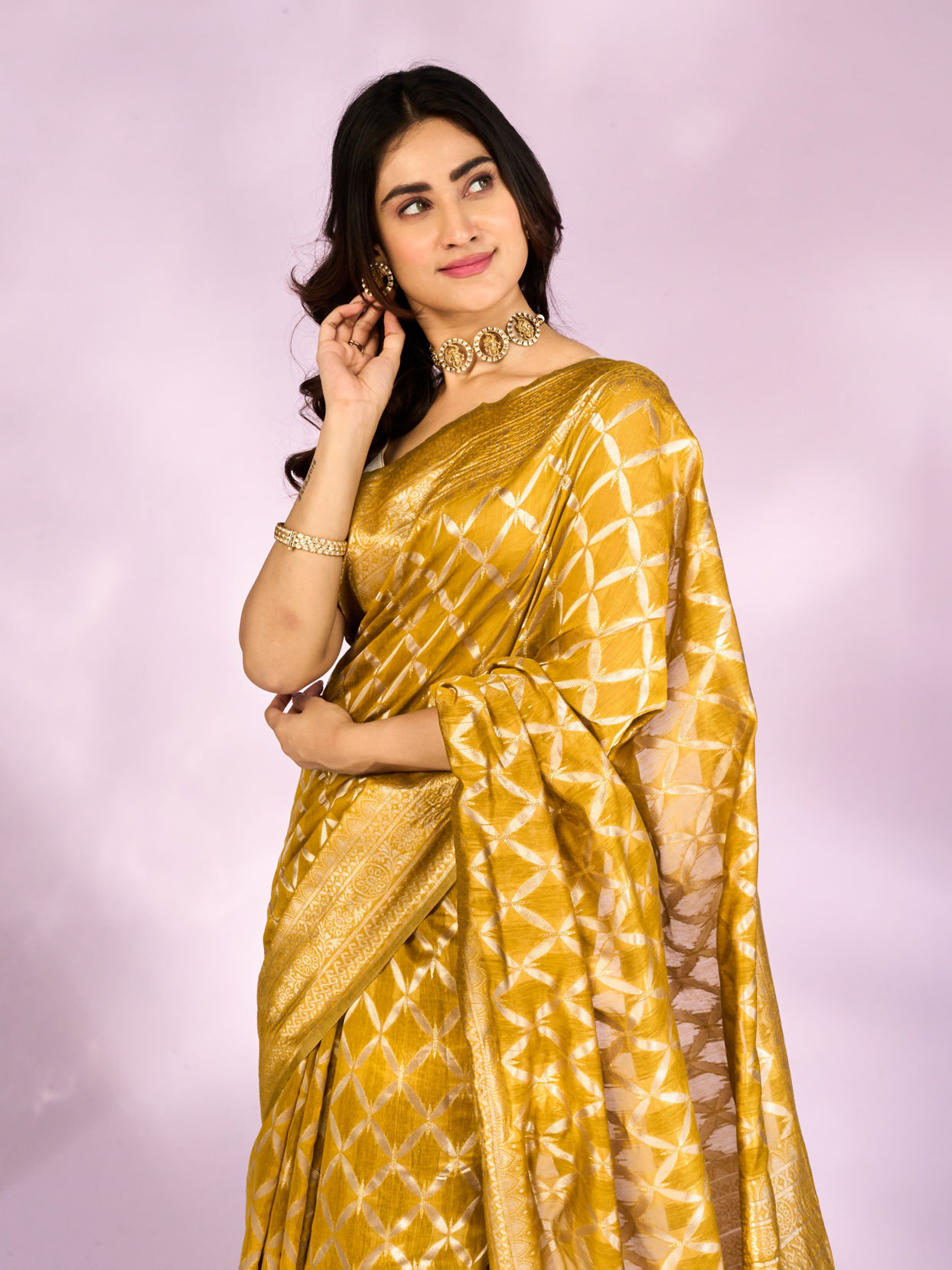 Mohey Women Yellow Weave Saree