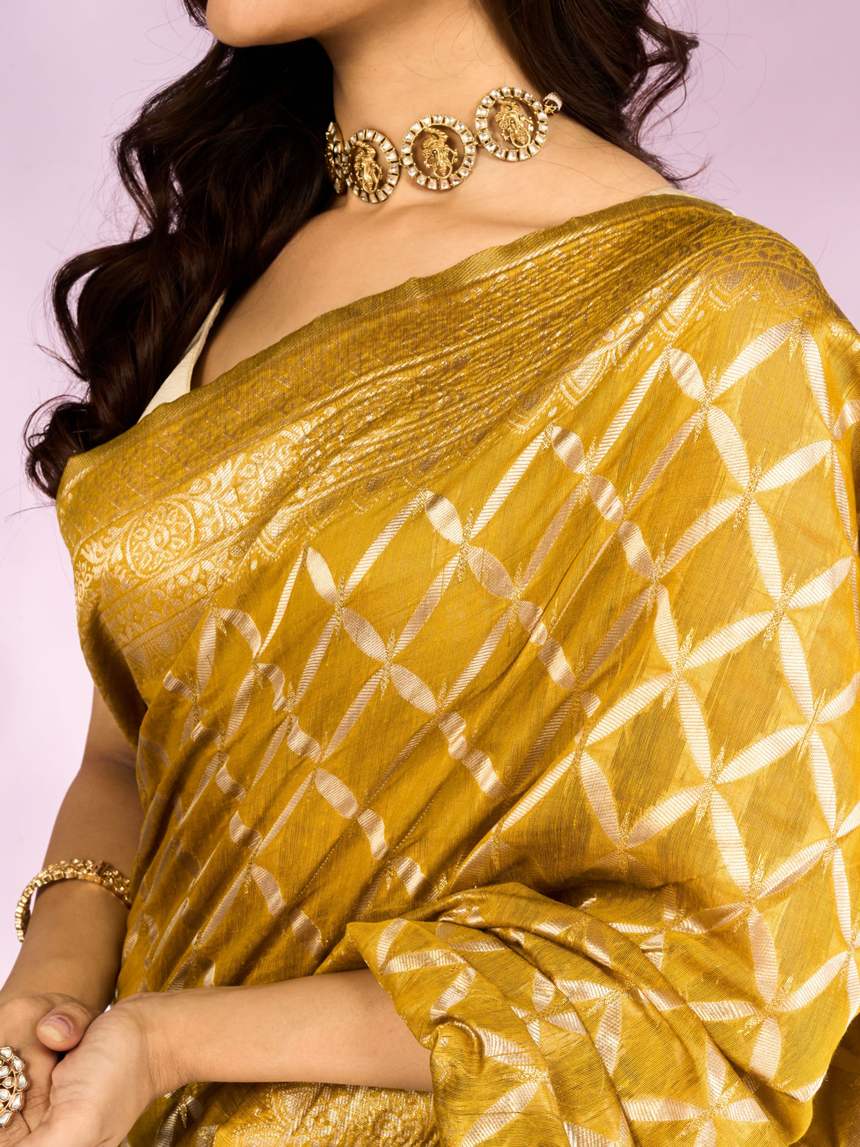 Mohey Women Yellow Art Silk Saree