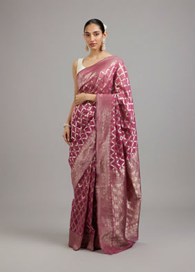 Mohey Women Purple Splendor Vibrant Saree