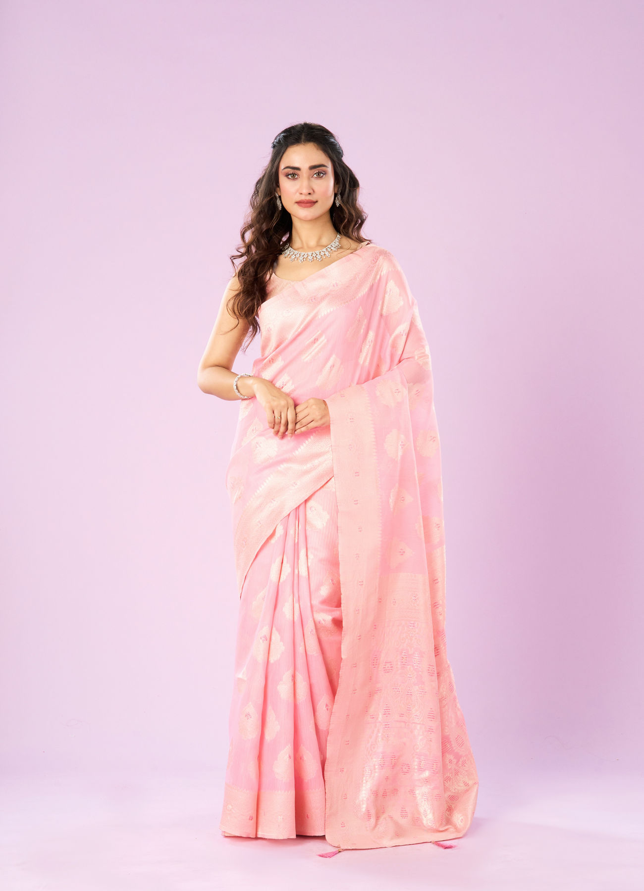 Mohey Women Pink Elegance Saree