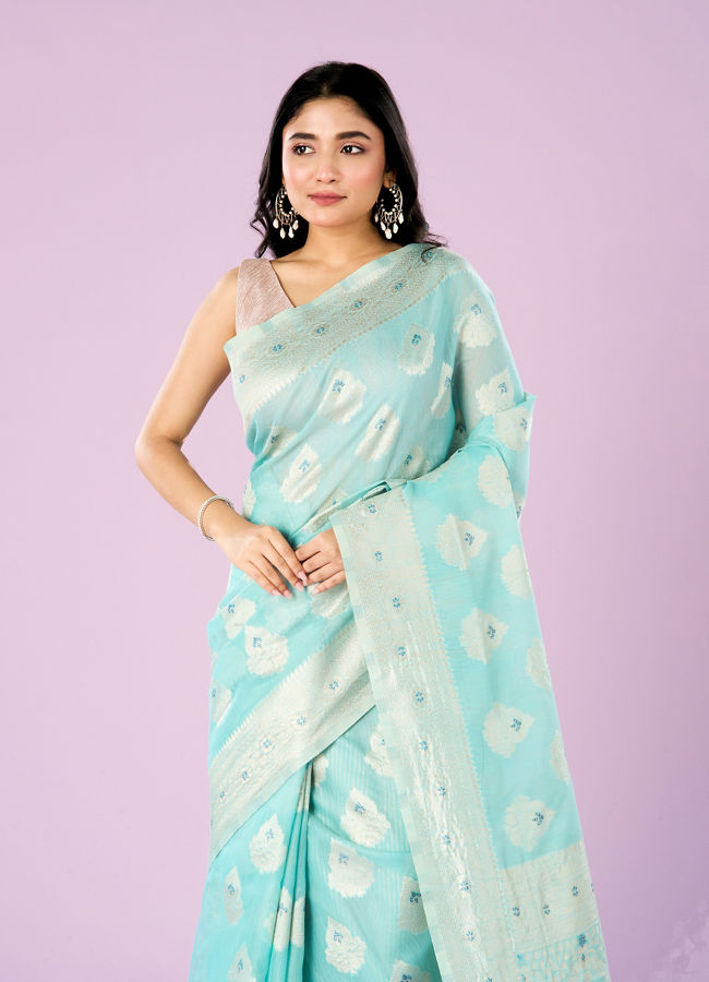Mohey Women Elegant Light Blue Saree
