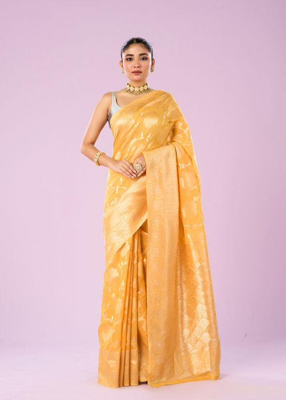 Mohey Women Sunlit Glow Saree