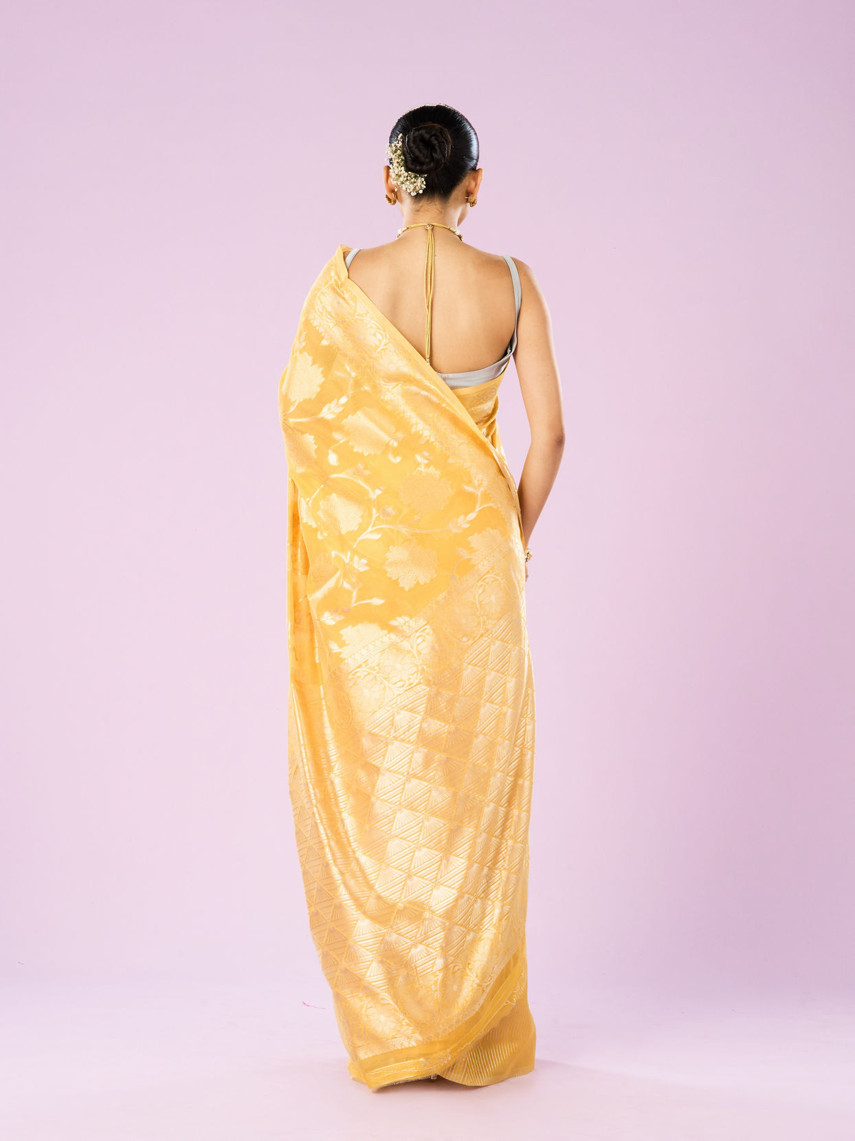 Mohey Women Sunlit Glow Saree