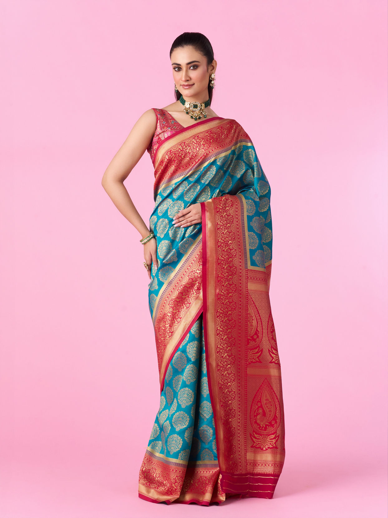 Mohey Women Radiant Blue Elegance Saree