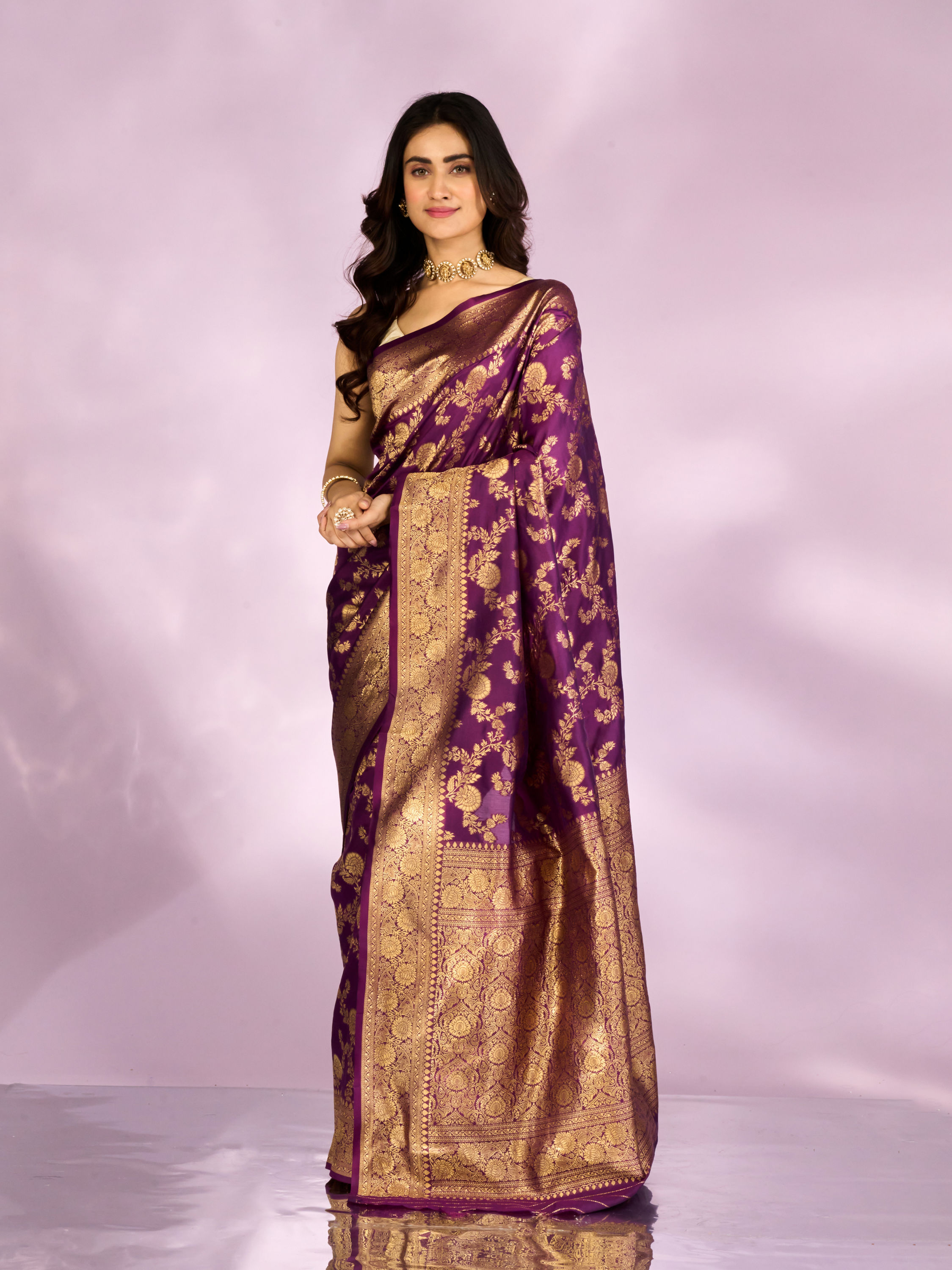 Mohey Women Exquisite Purple Elegance Saree