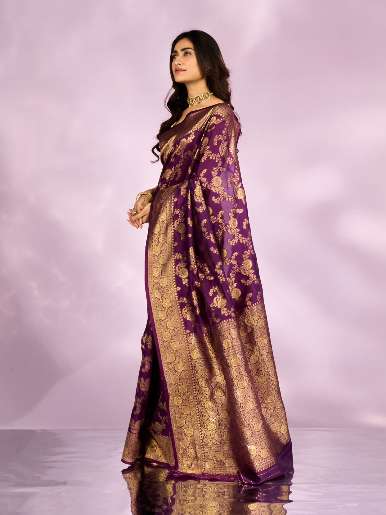 Mohey Women Exquisite Purple Elegance Saree