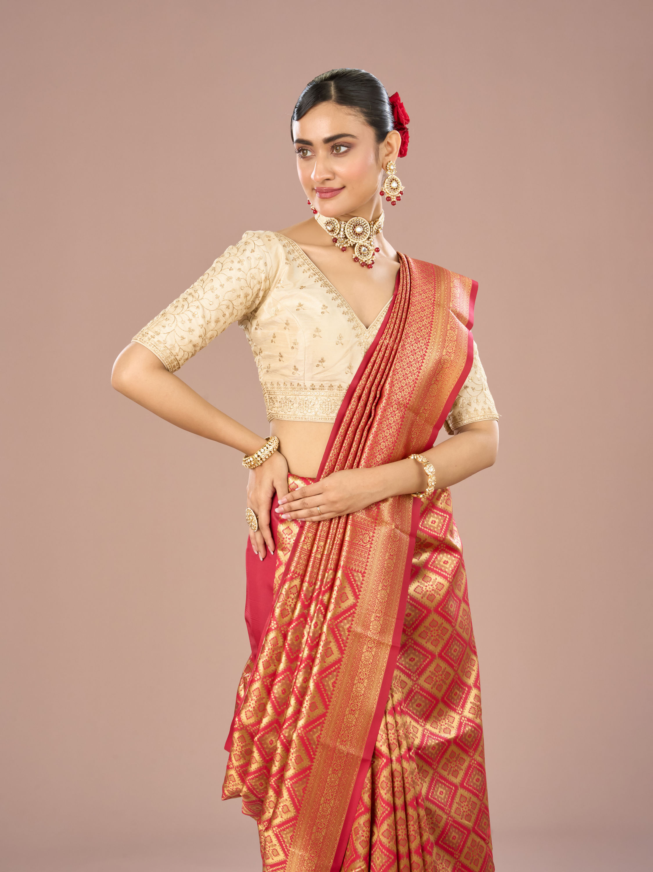 Mohey Women Pista Green Scintillation Saree