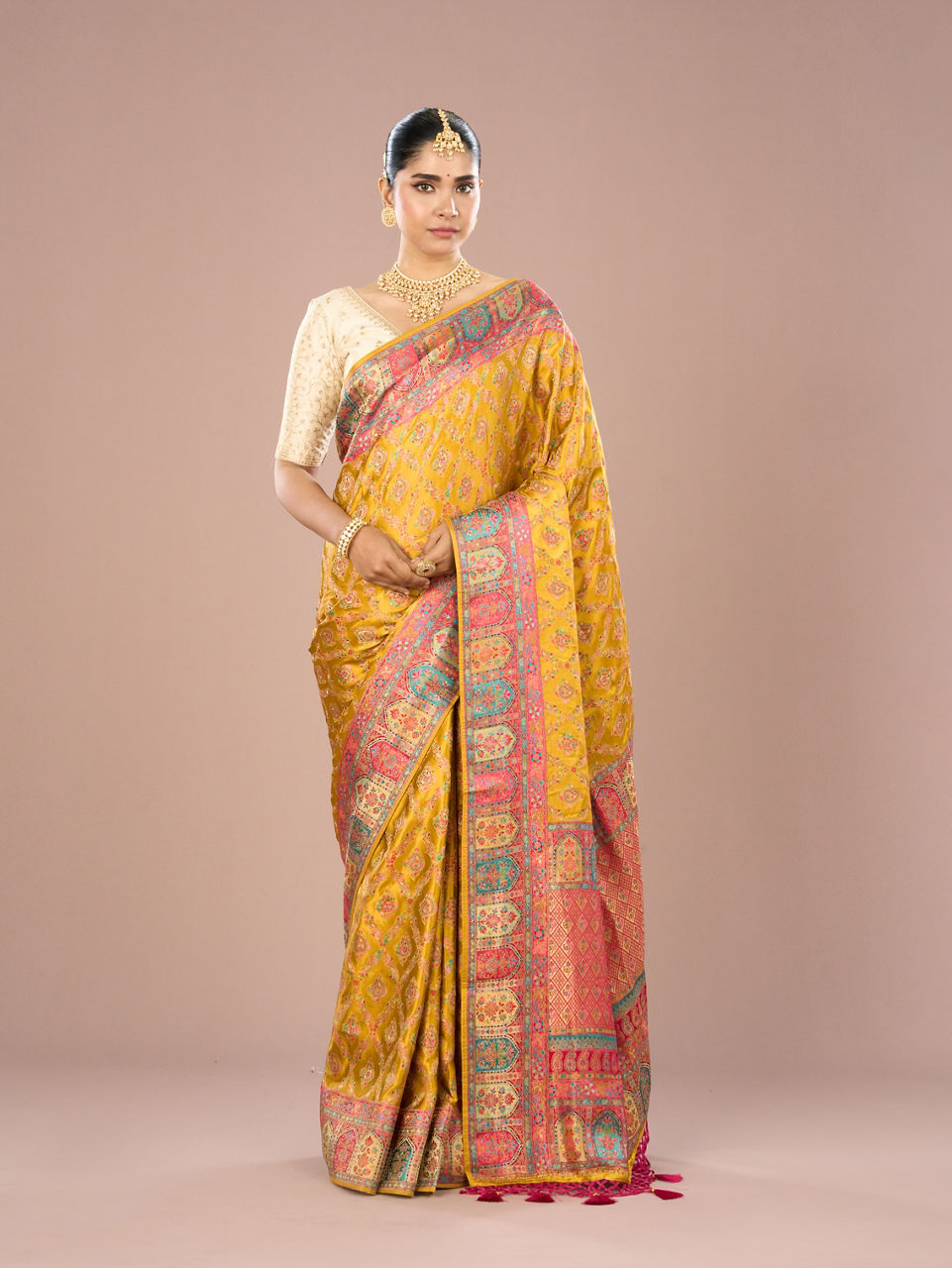 Mohey Women Mustard Yellow Satin Saree