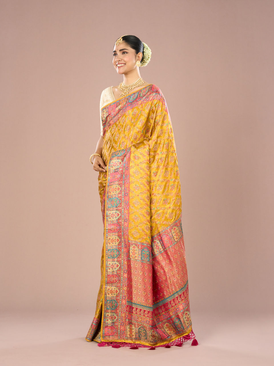 Mohey Women Mustard Yellow Satin Saree