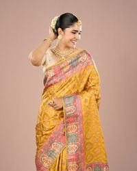 Mohey Women Mustard Yellow Satin Saree