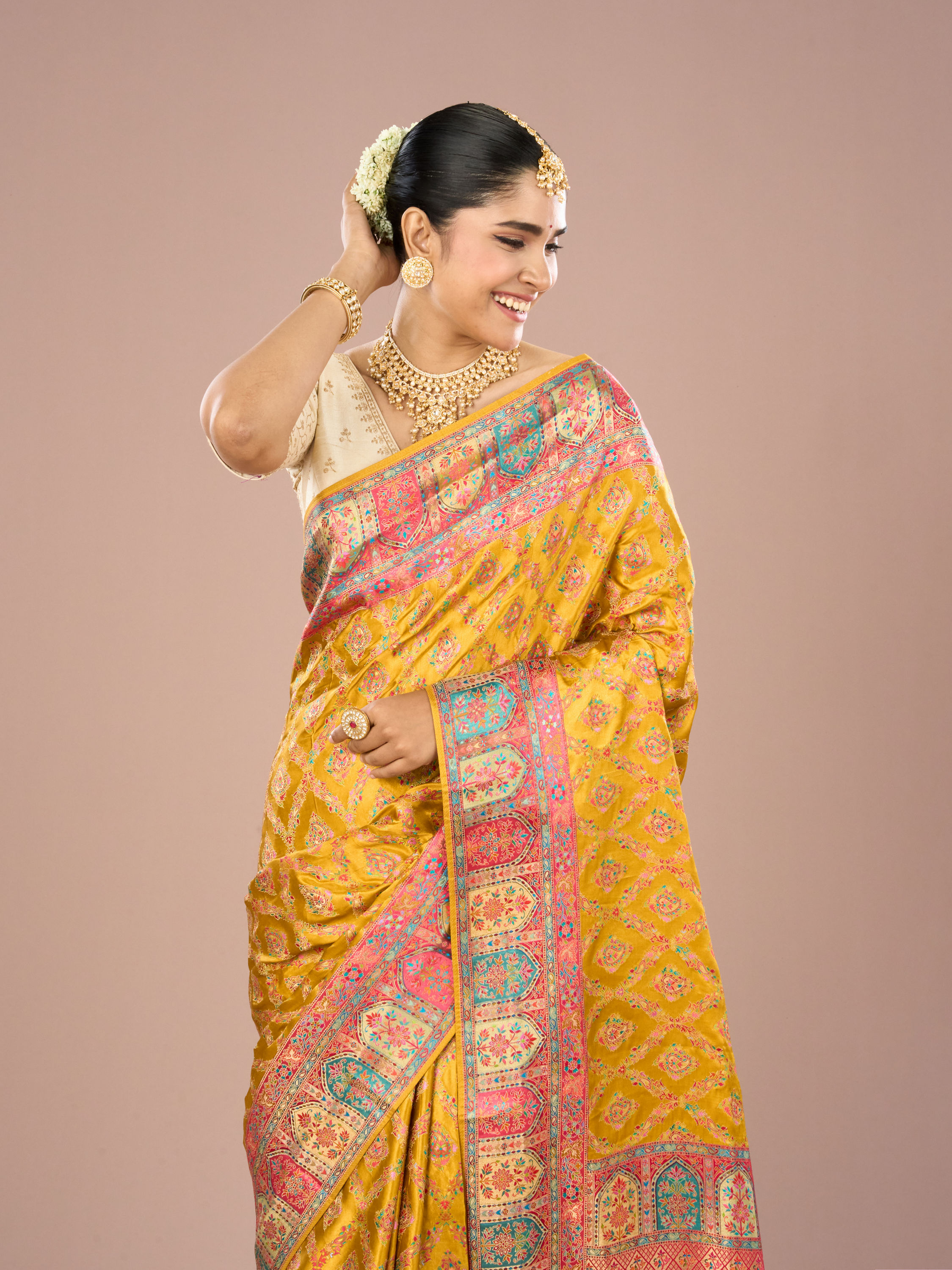 Mohey Women Mustard Yellow Satin Saree