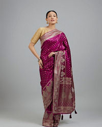 Mohey Women Wine Elegance Saree