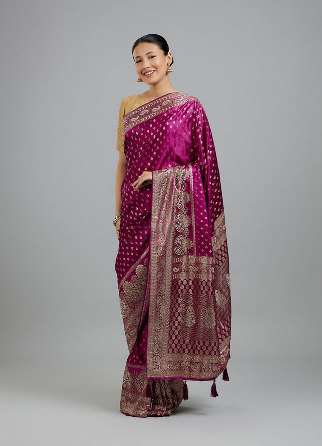 Mohey Women Wine Elegance Saree
