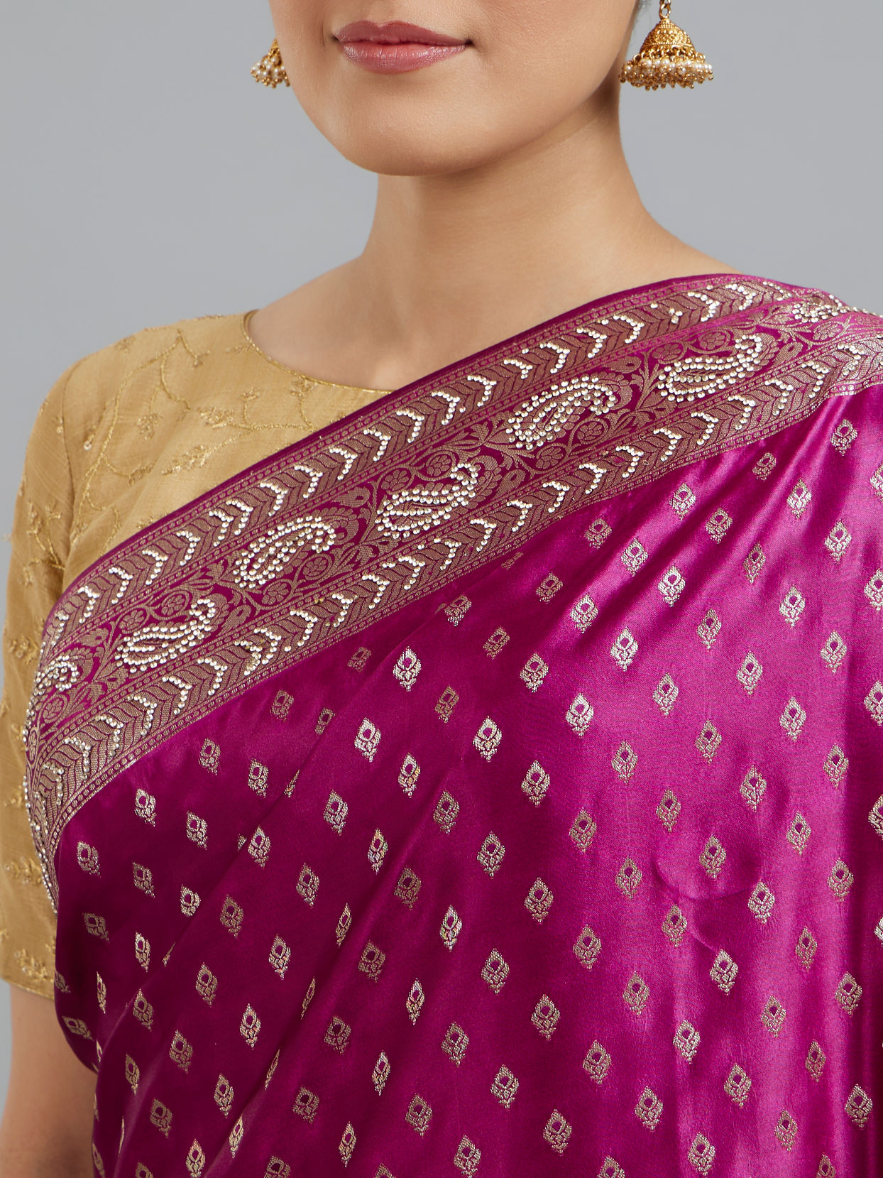 Mohey Women Wine Elegance Saree