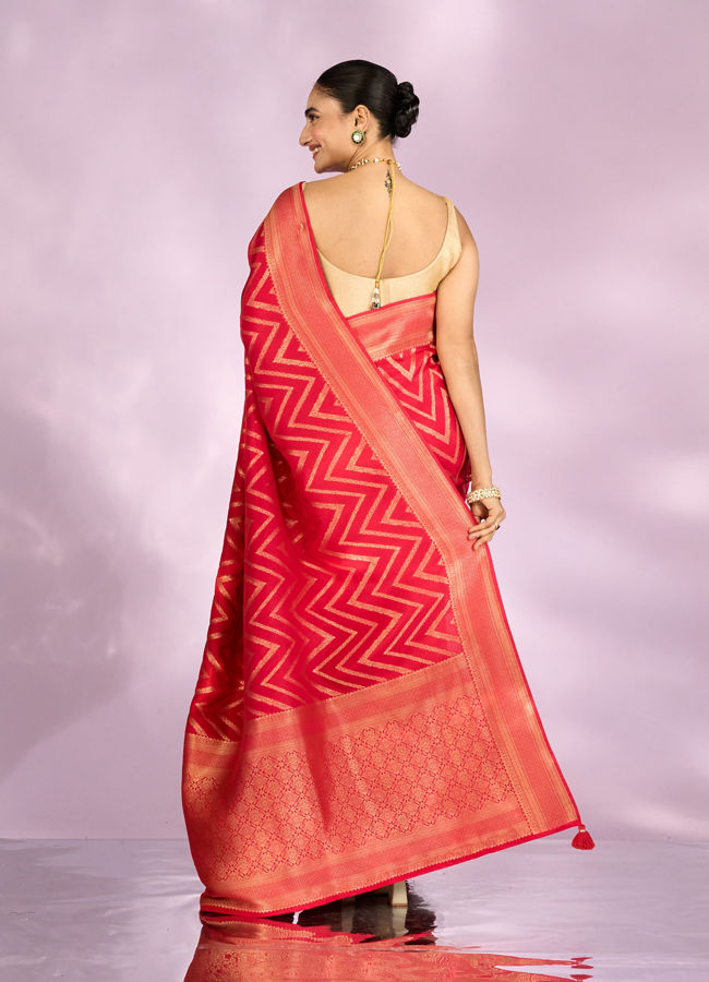Mohey Women Glamorous Red Celebration Saree