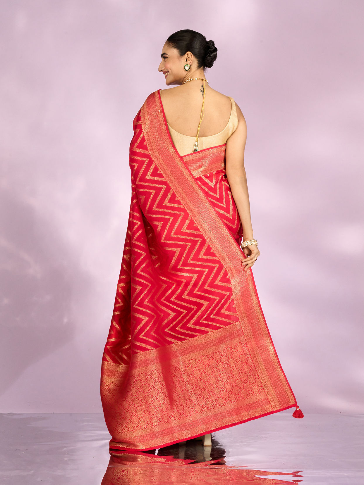 Mohey Women Glamorous Red Celebration Saree