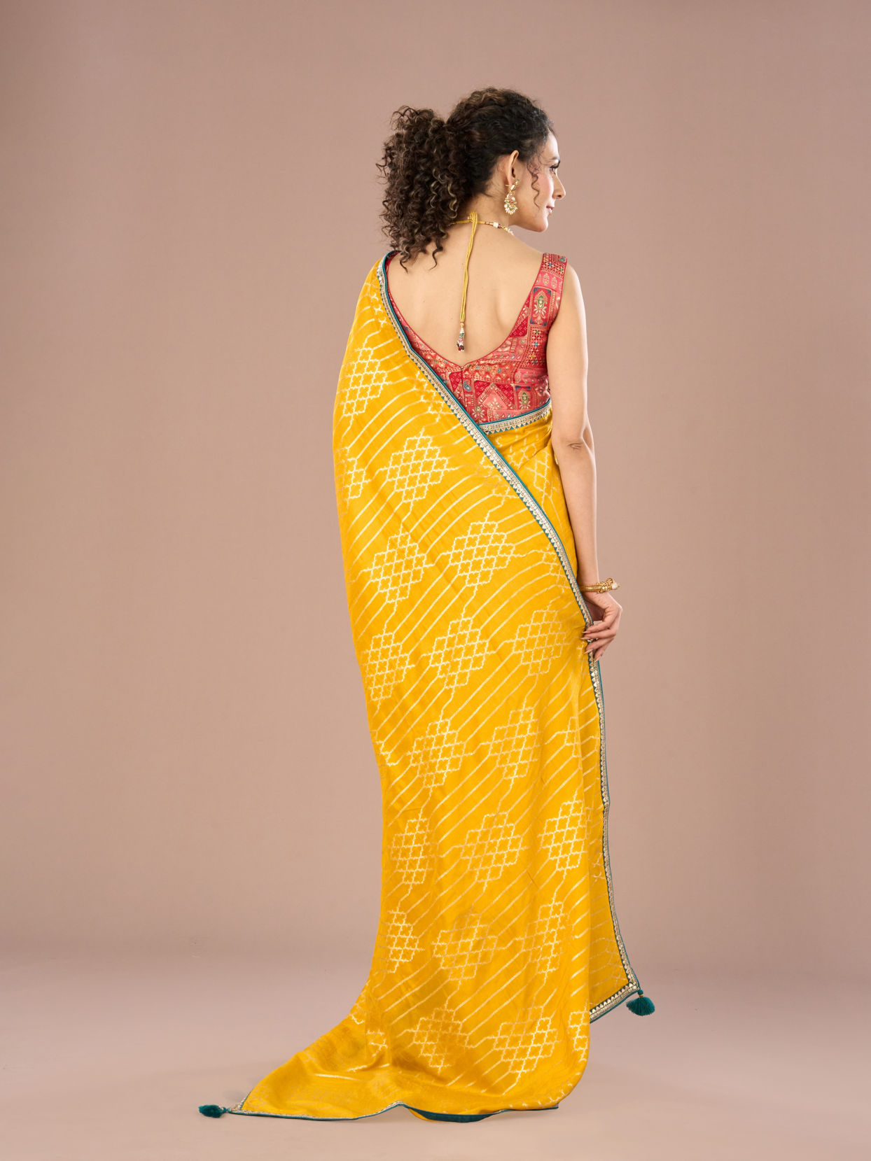 Mohey Women Radiant Mustard Saree