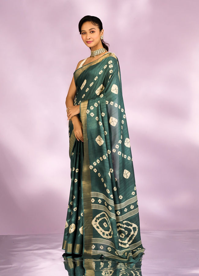 Mohey Women Sea Green Elegance Saree