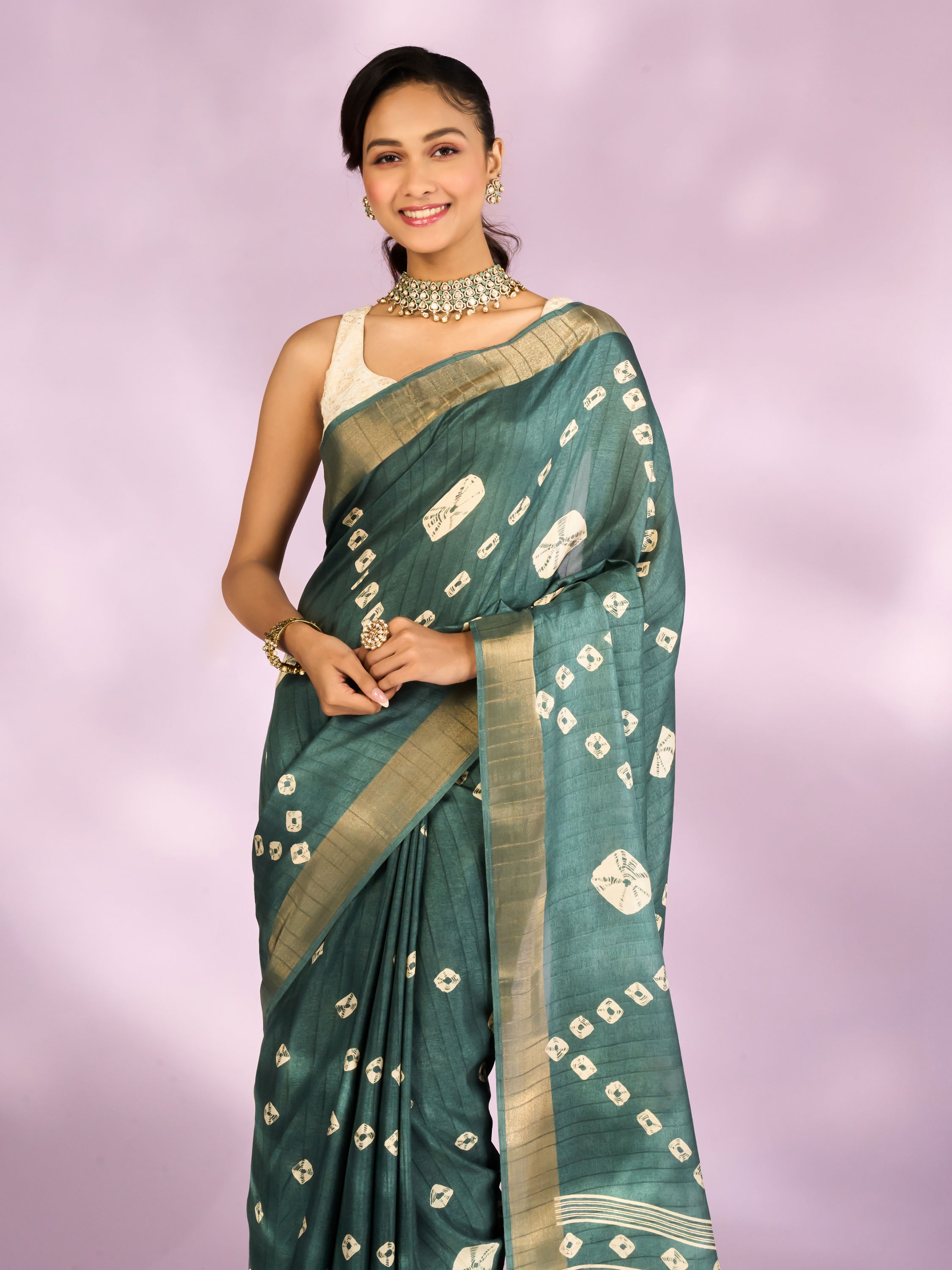 Mohey Women Sea Green Elegance Saree