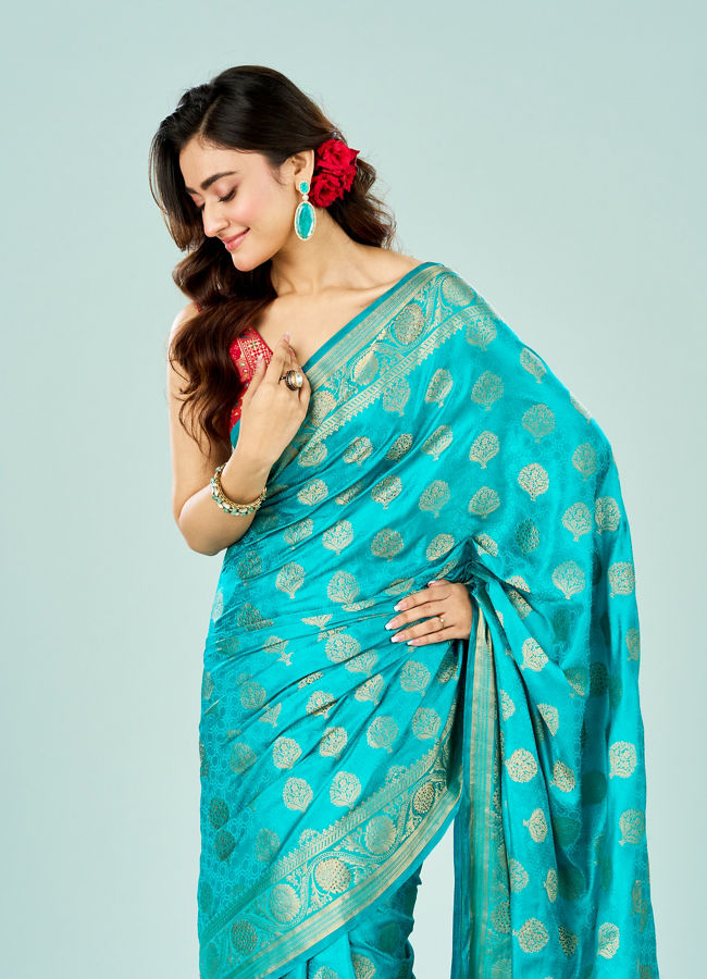 Mohey Women Ravishing Rama Green Saree