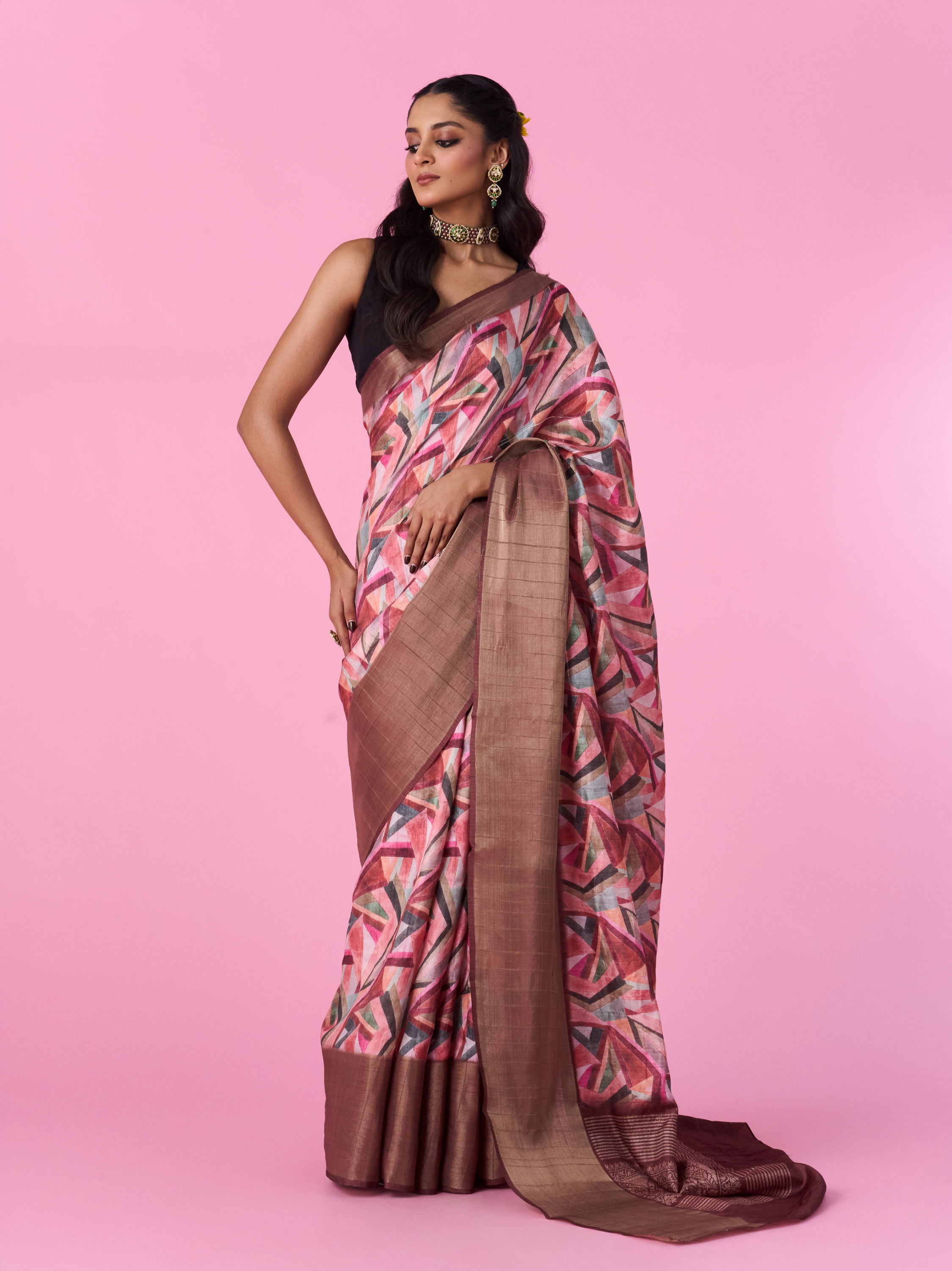 Mohey Women Ravishing Brown Saree Ensemble