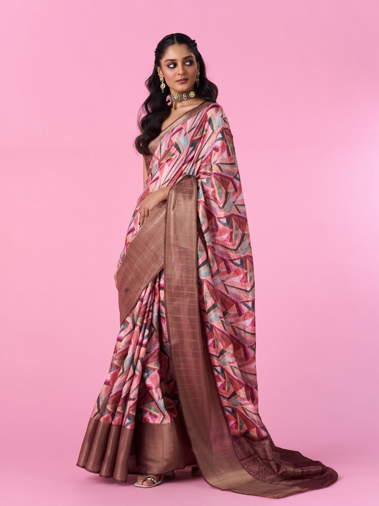 Mohey Women Ravishing Brown Saree Ensemble