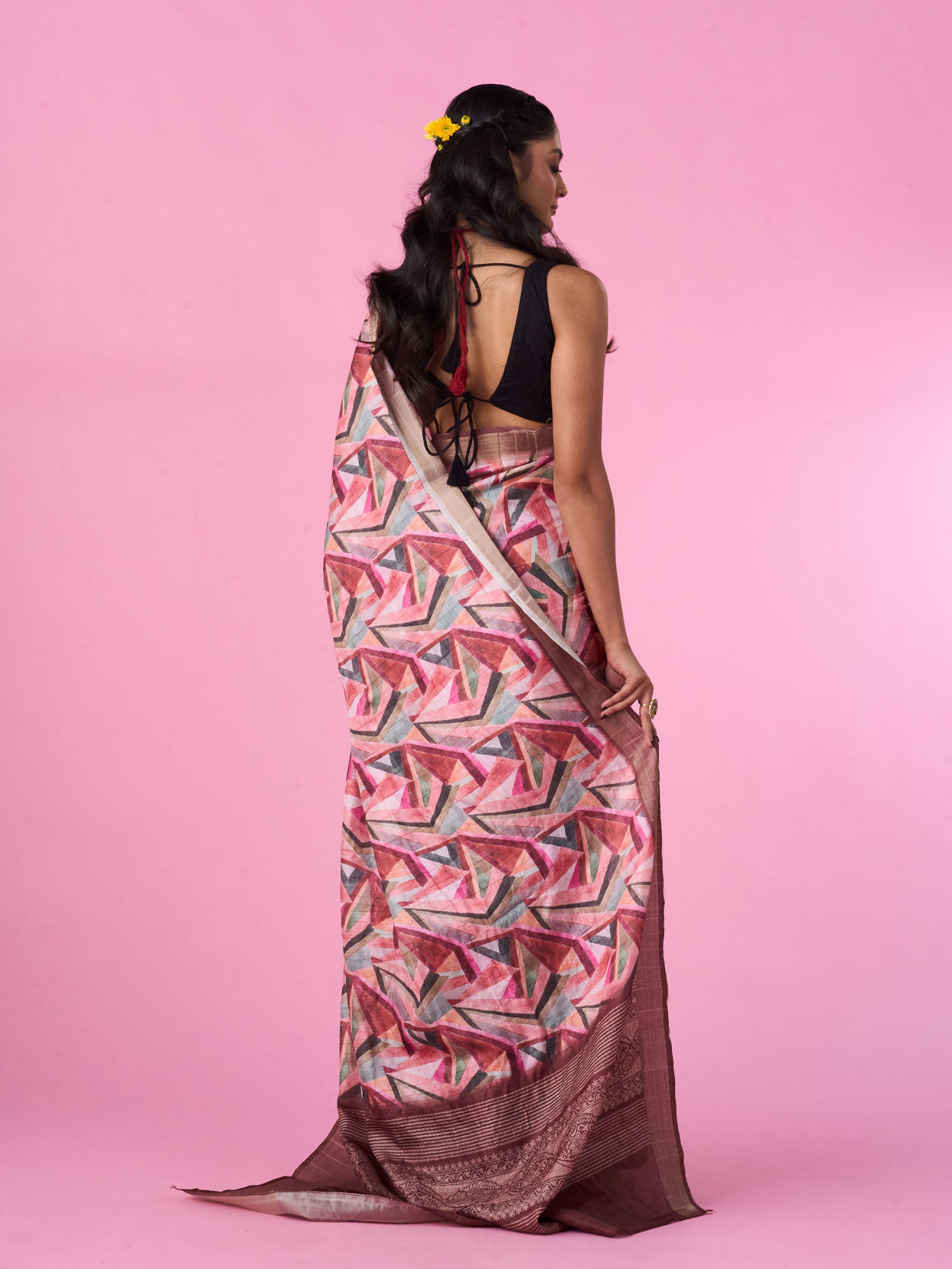 Mohey Women Ravishing Brown Saree Ensemble