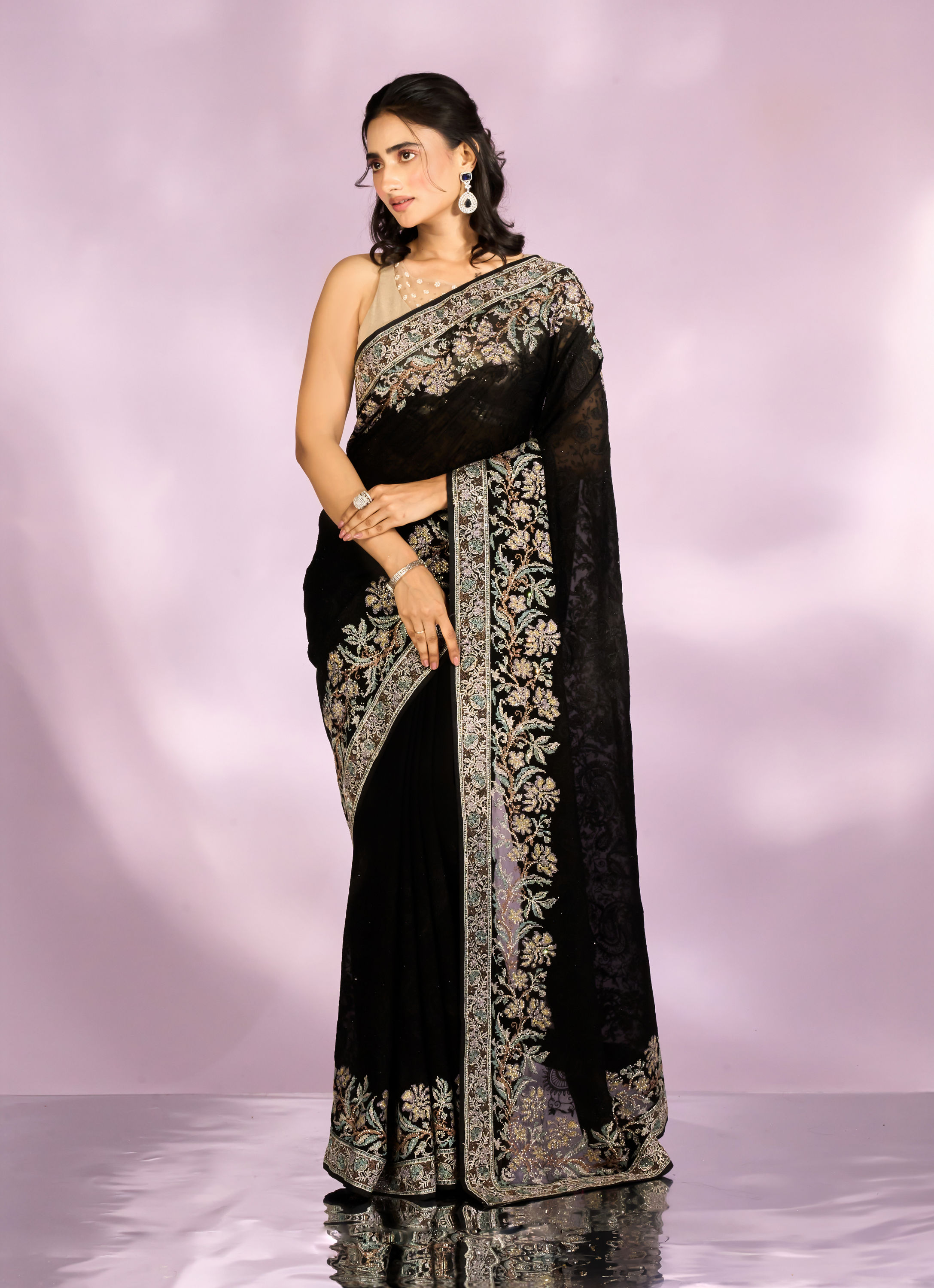 Mohey Women Black Georgette Radiance Saree