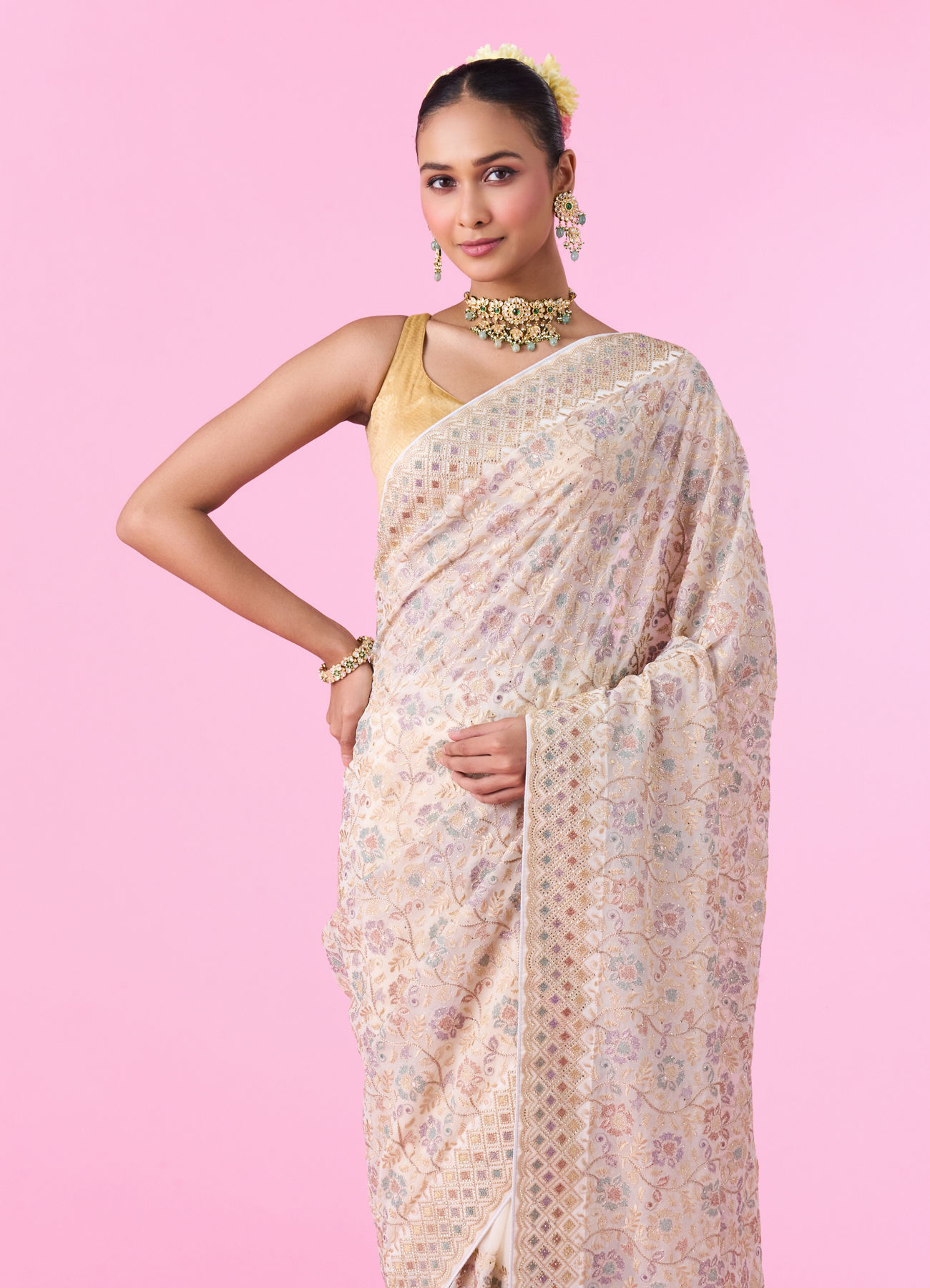 Mohey Women Elegant Cream Georgette Saree