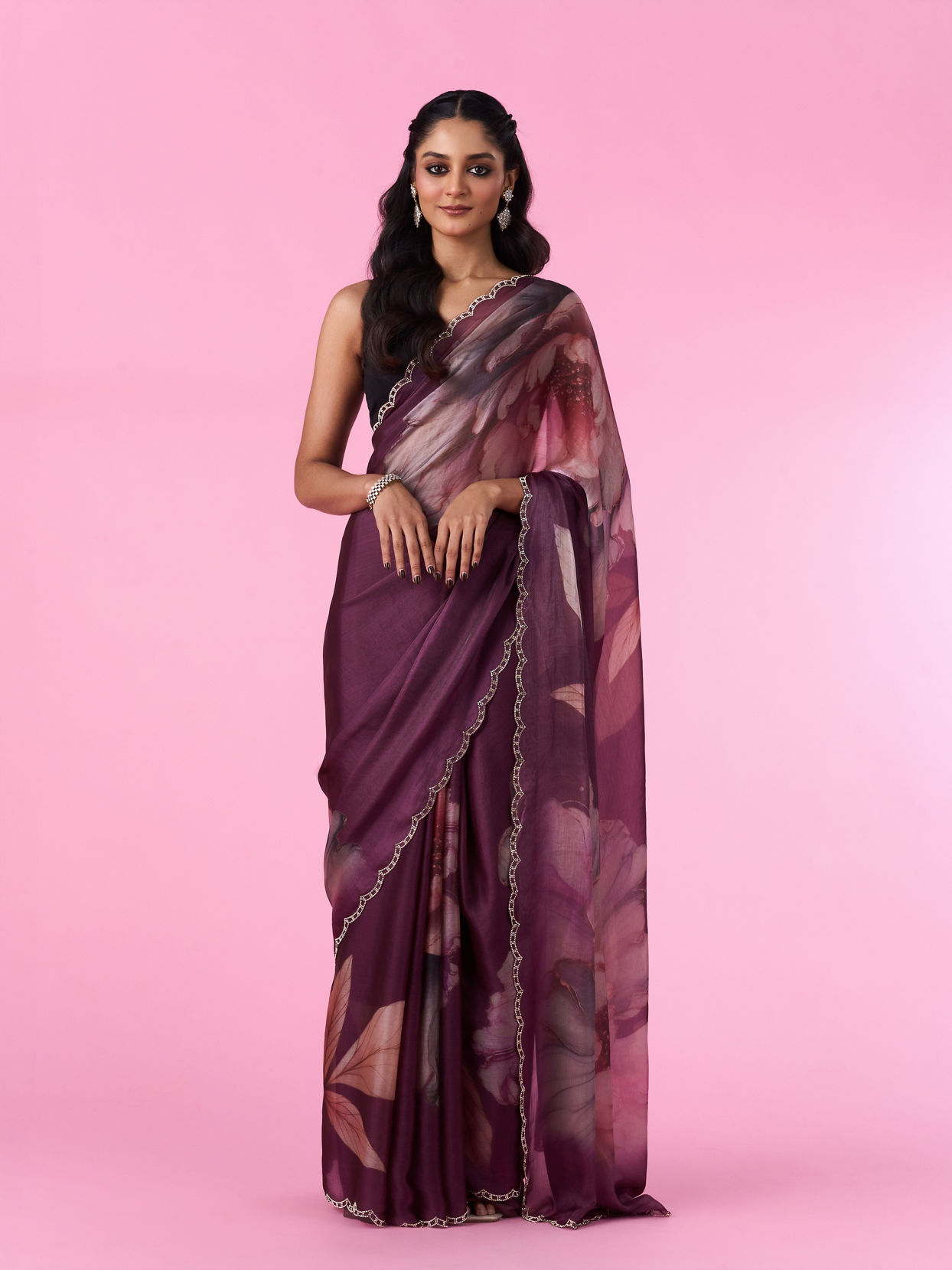 Mohey Women Enchanting Wine Chinon Saree