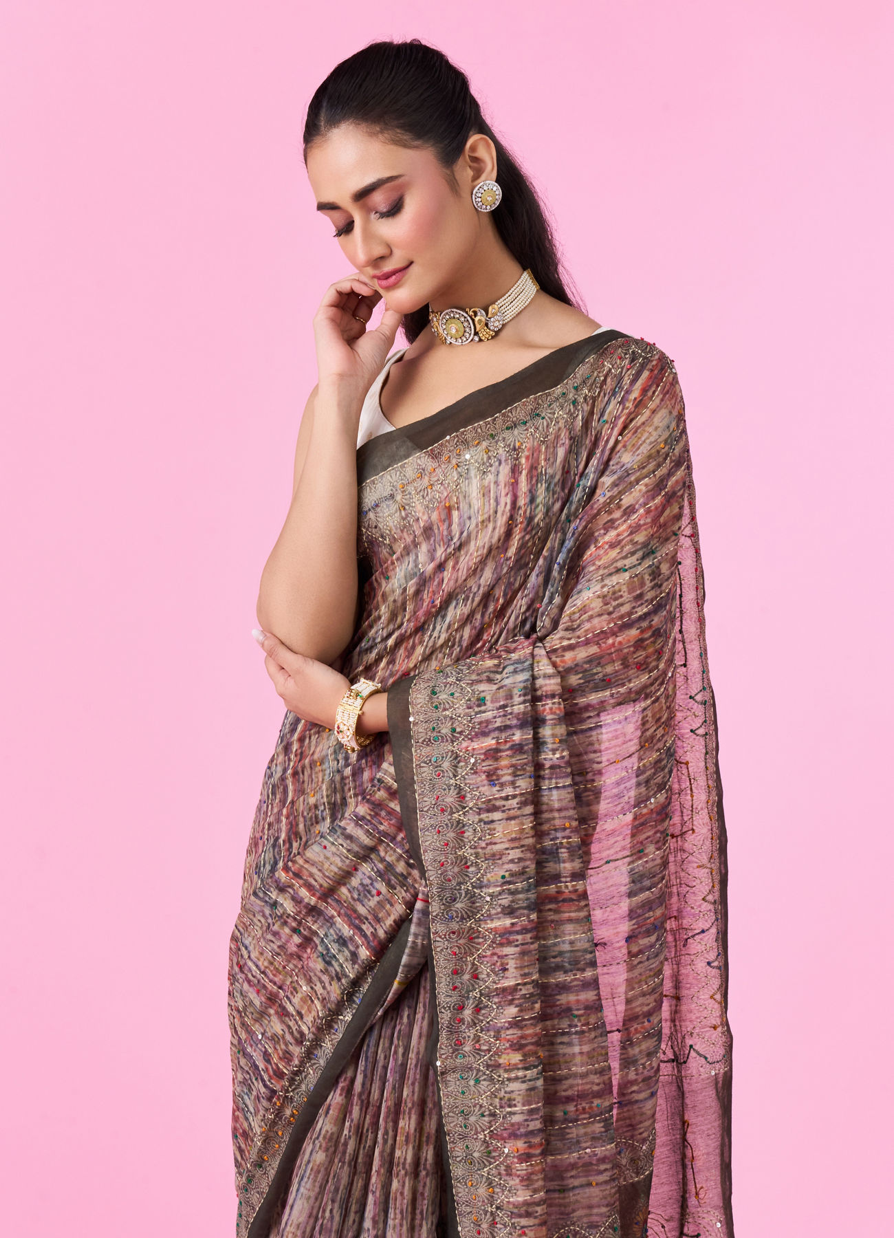 Mohey Women Enchanting Mehandi Green Silk Saree