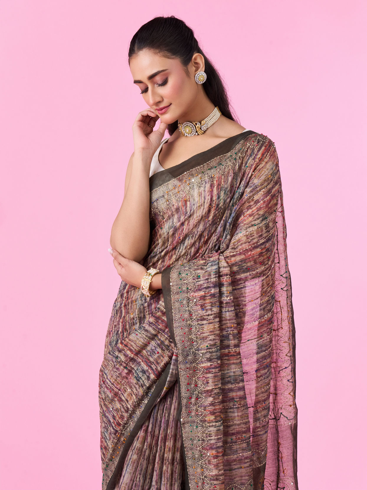 Mohey Women Enchanting Mehandi Green Silk Saree