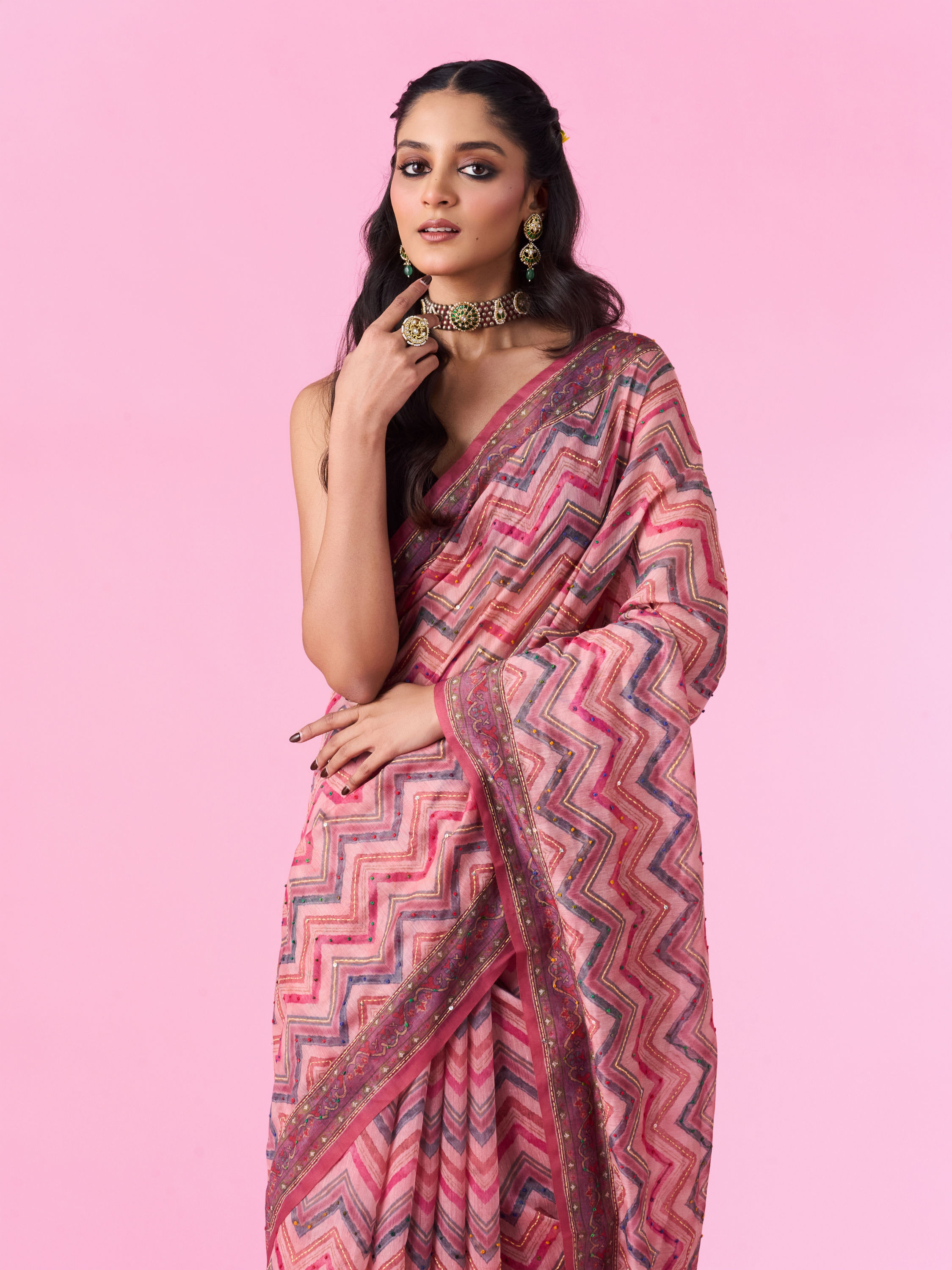 Mohey Women Pink Floral Drape Saree