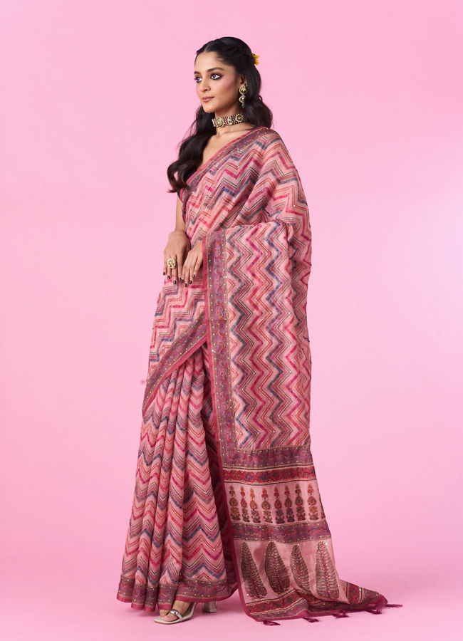 Mohey Women Pink Floral Drape Saree
