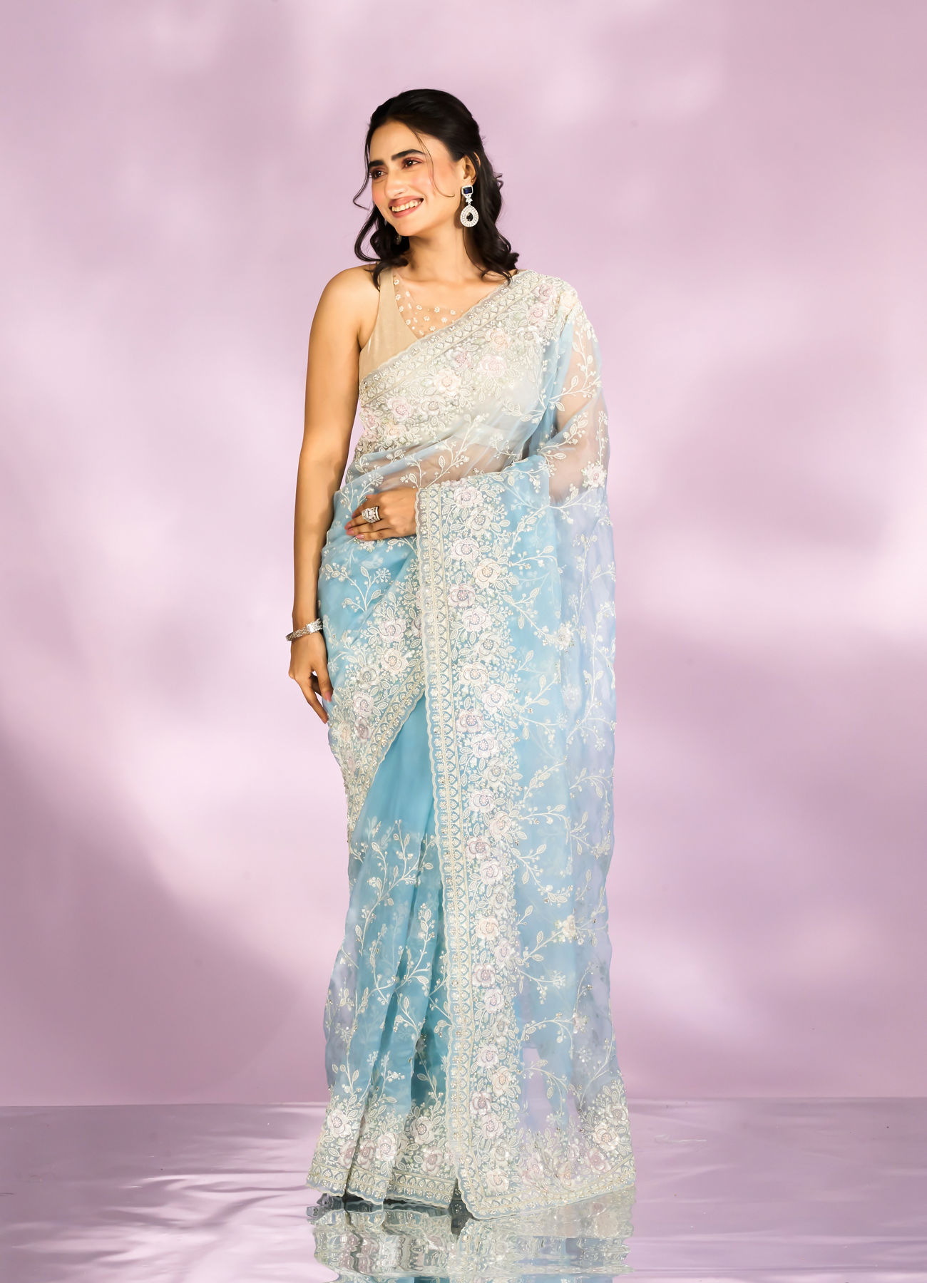 Mohey Women Mesmerizing Light Blue Organza Saree