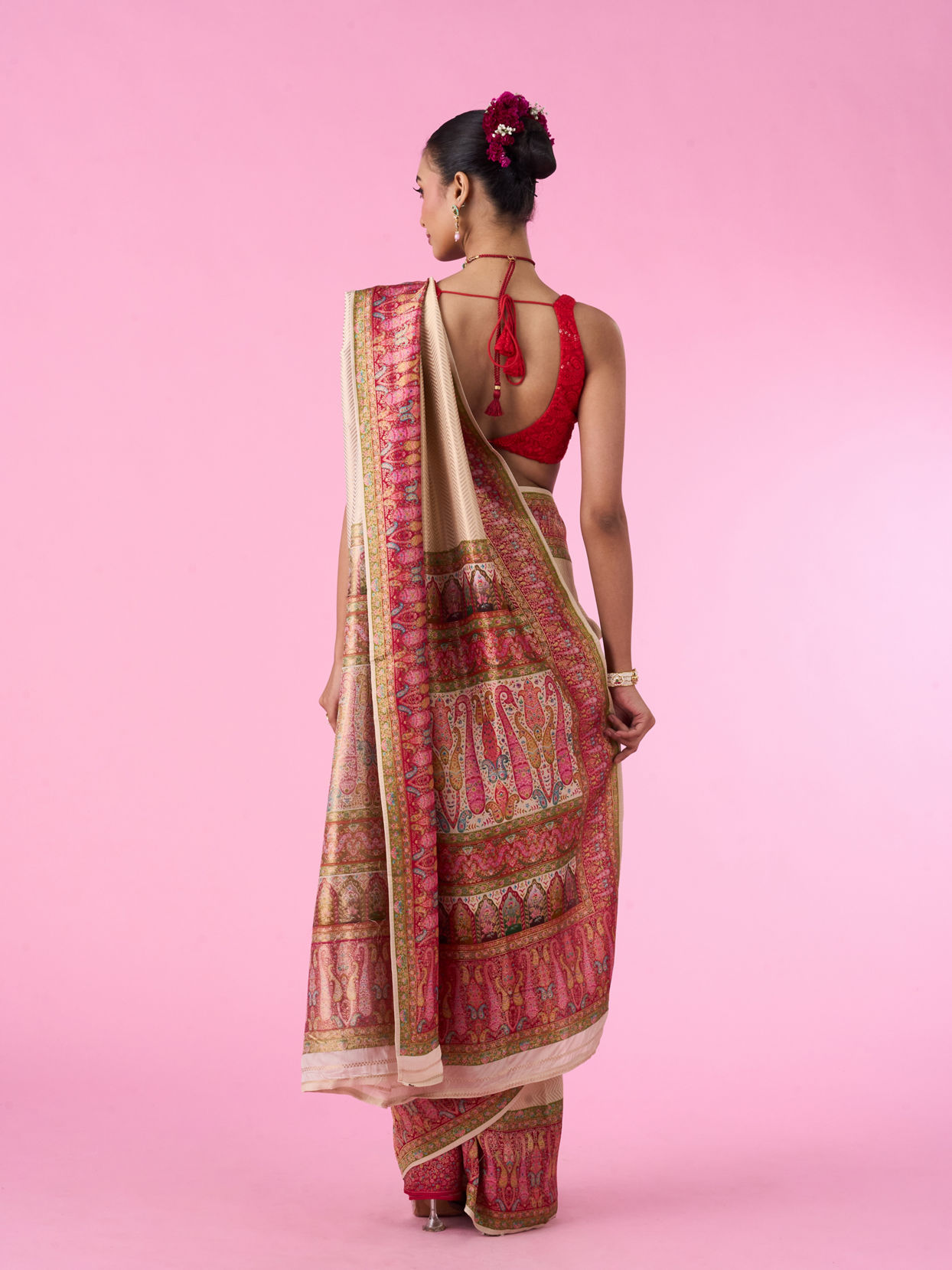 Mohey Women Elegant Cream Banarasi Saree