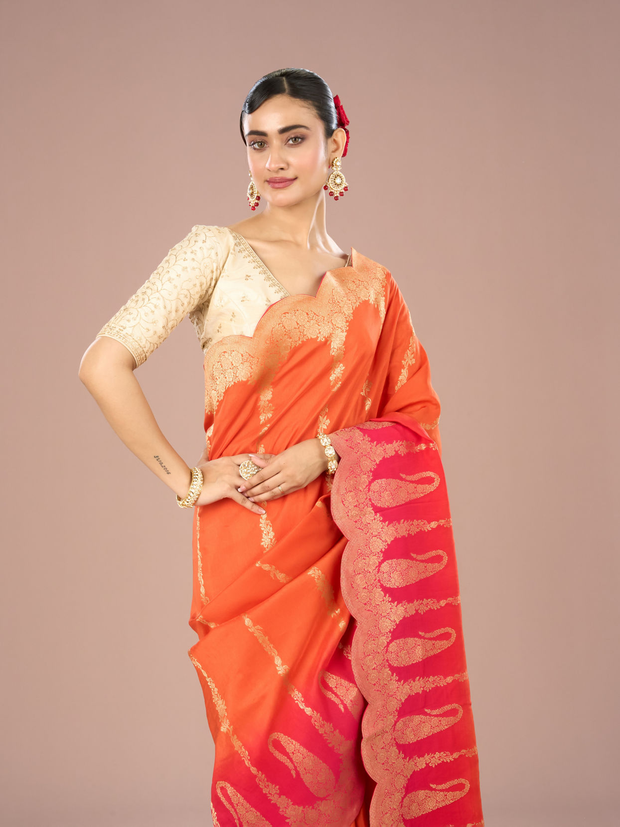 Mohey Women Radiant Orange Silk Saree