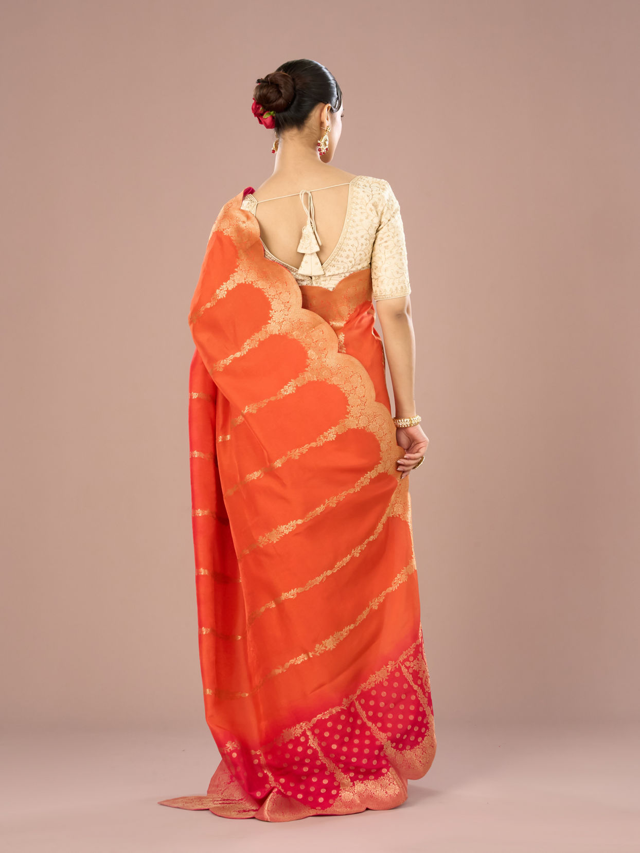 Mohey Women Radiant Orange Silk Saree