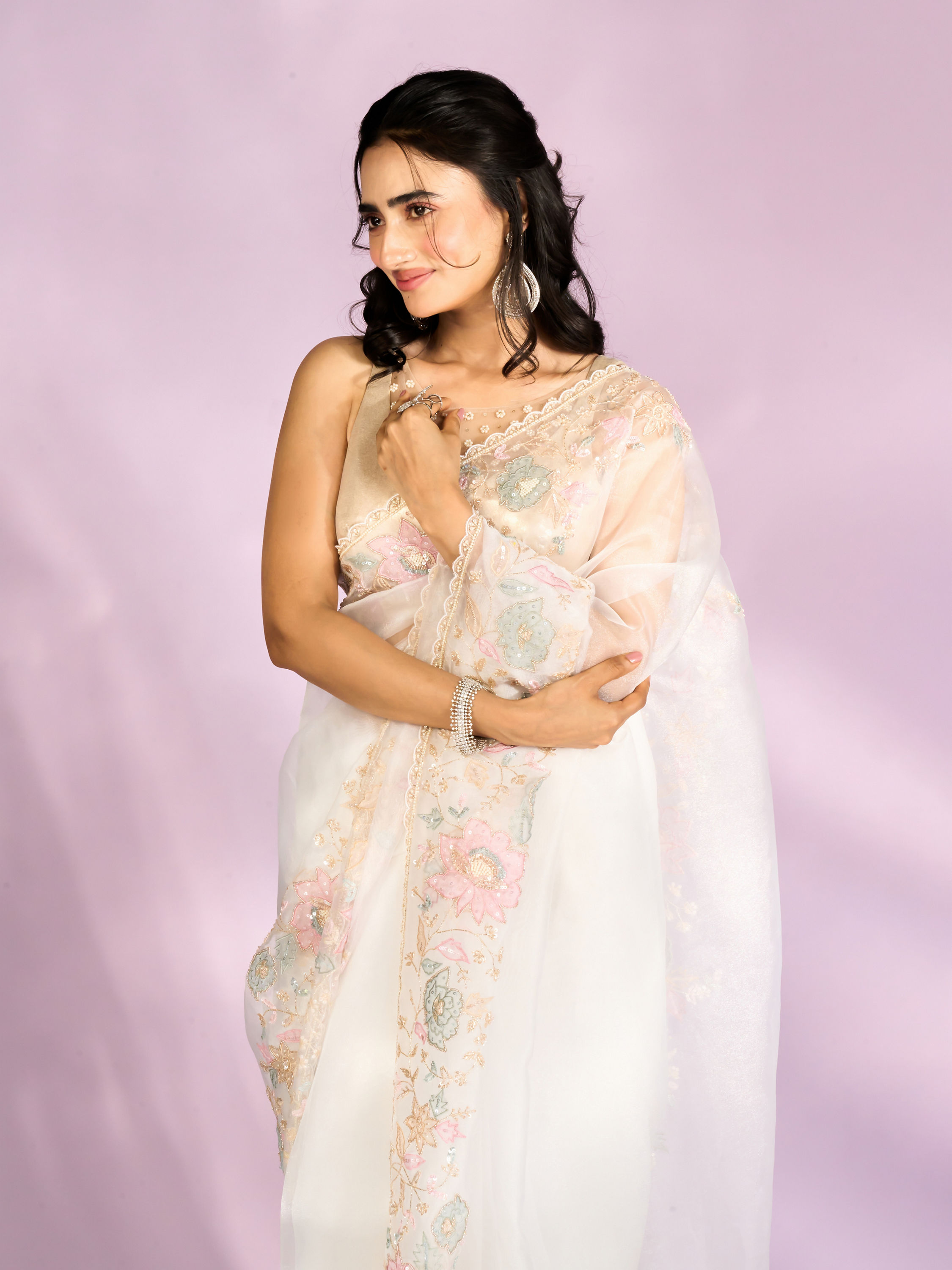 Mohey Women Gleaming White Organza Saree