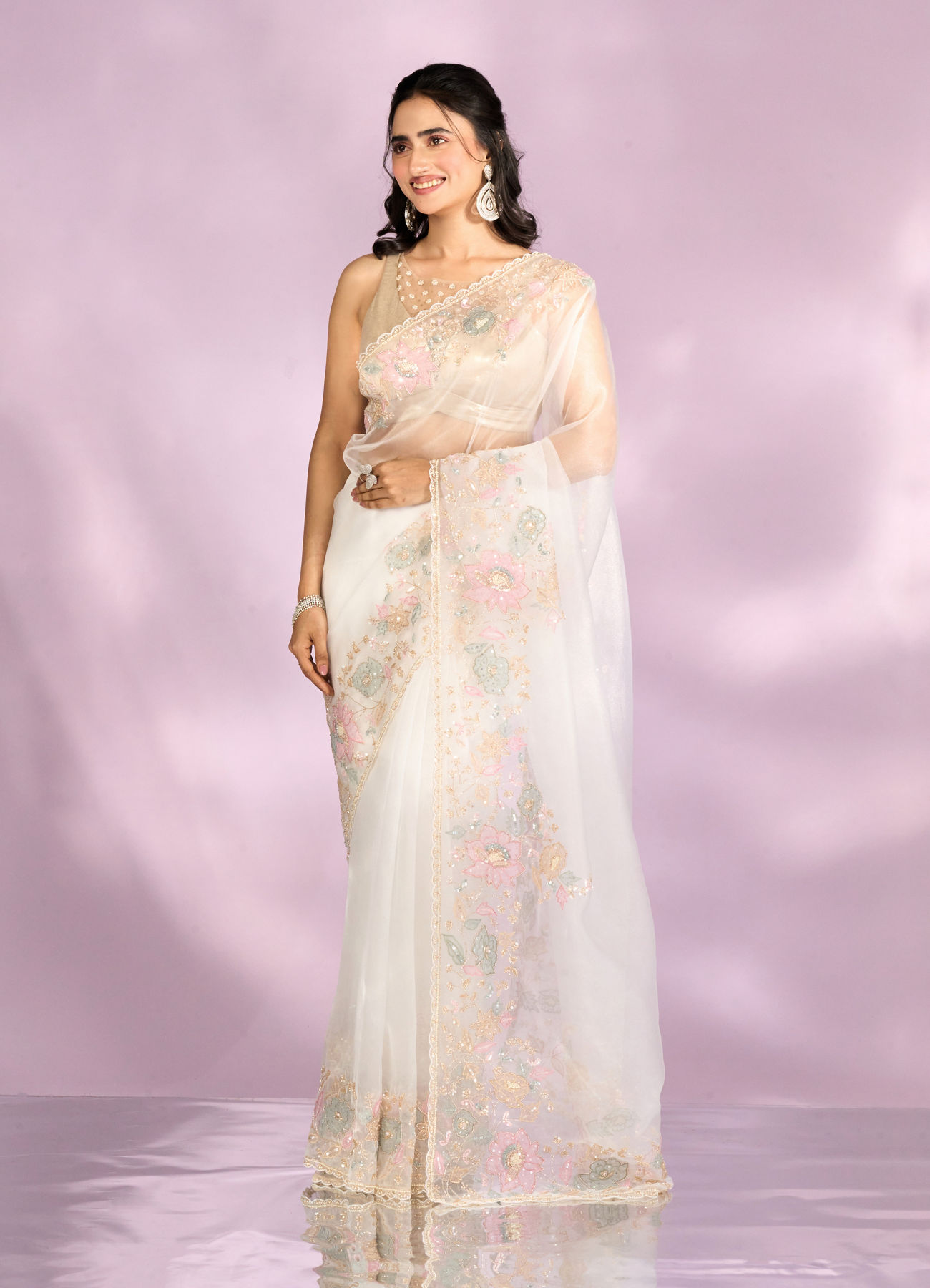 Mohey Women Gleaming White Organza Saree