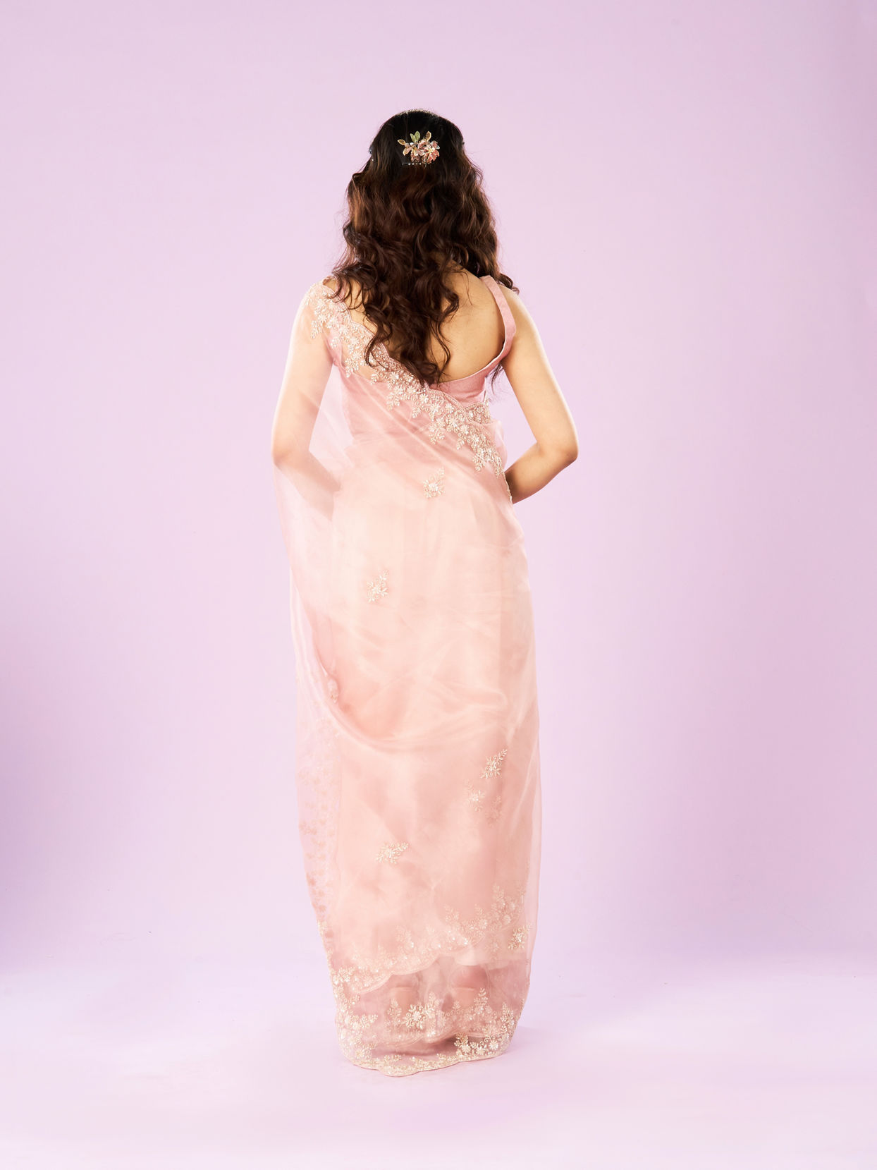 Mohey Women Pink Organza Extravaganza Saree