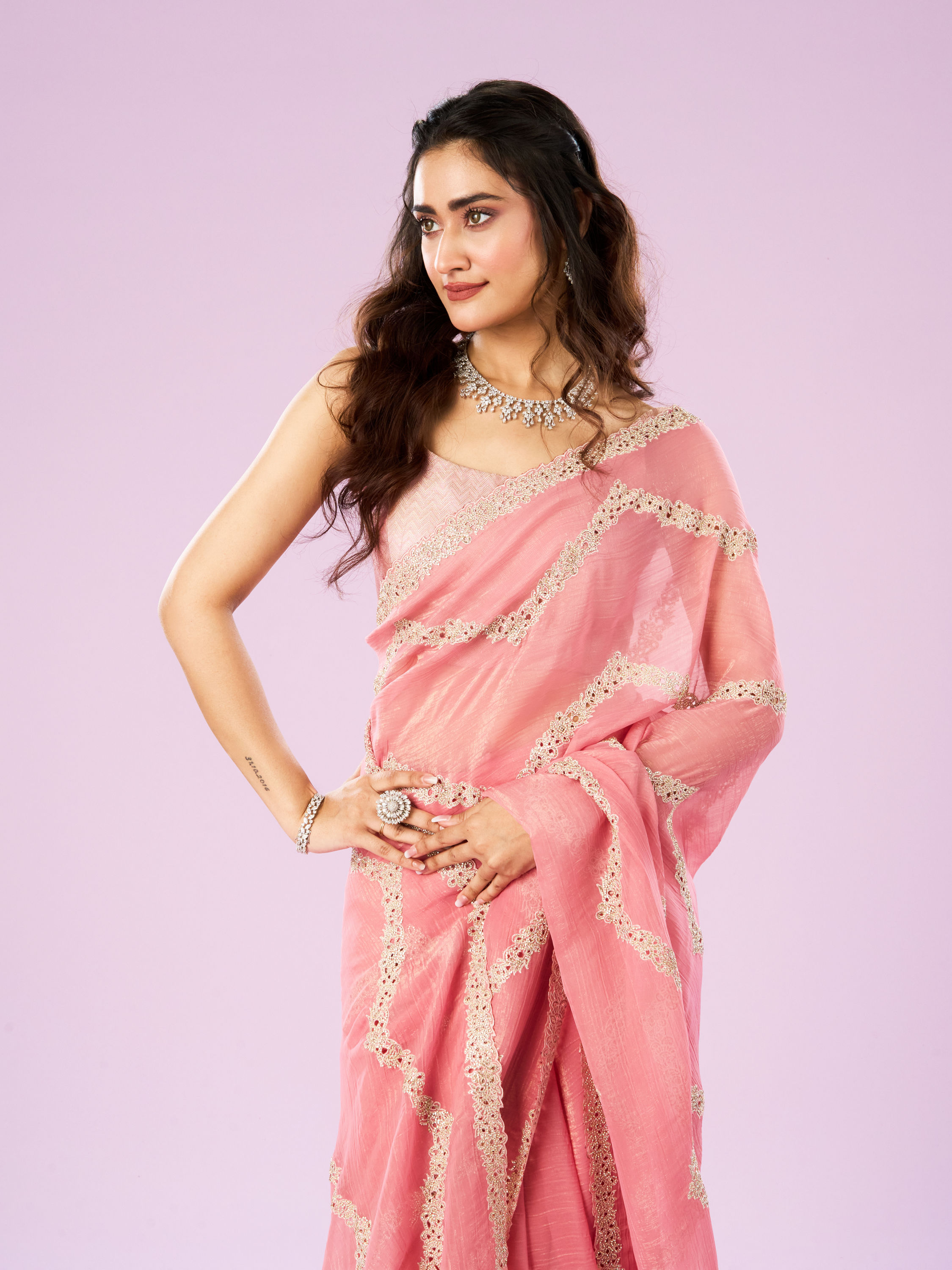 Mohey Women Charming Pink Chinon Saree