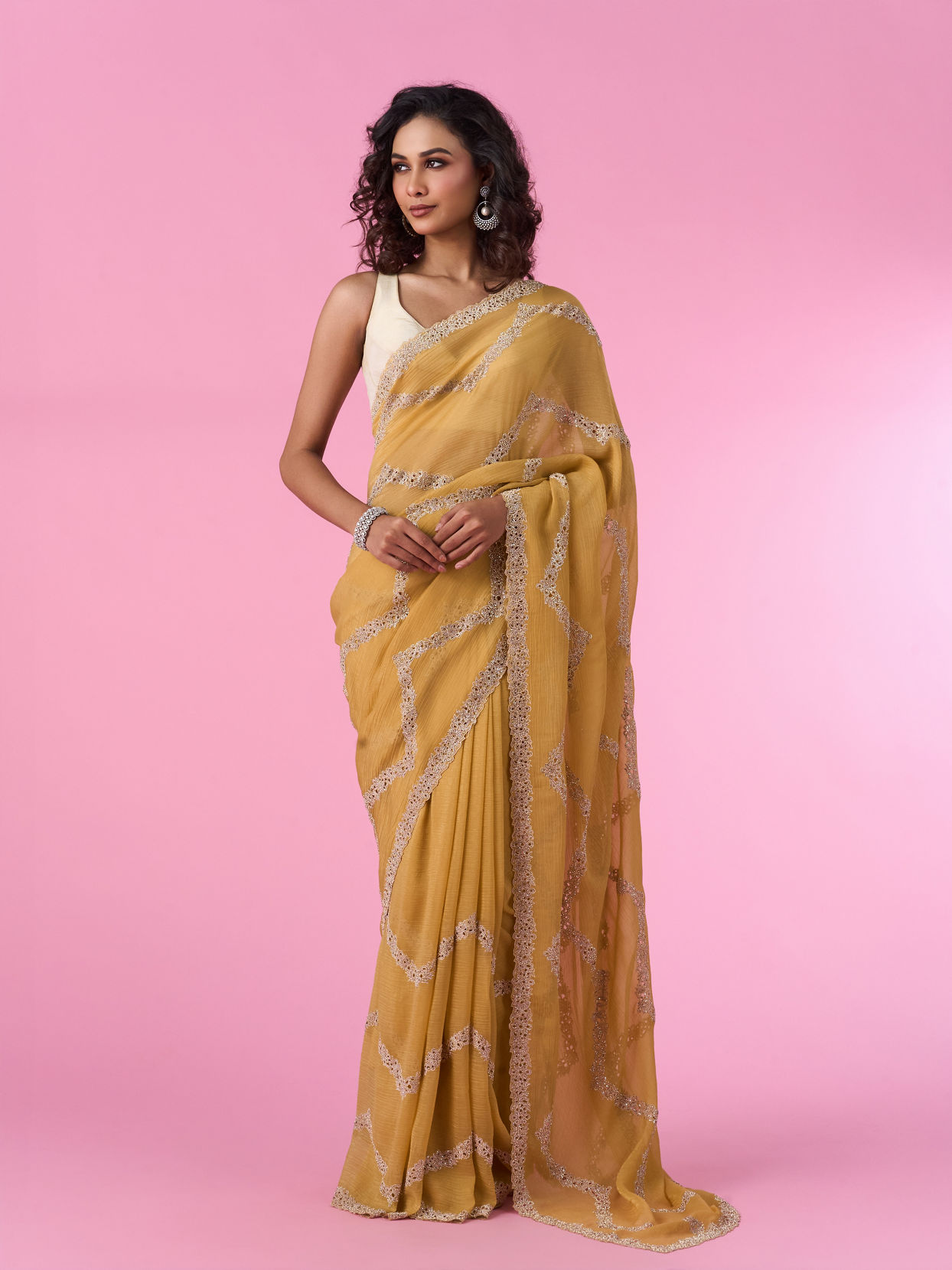 Mohey Women Ravishing Yellow Chinon Saree