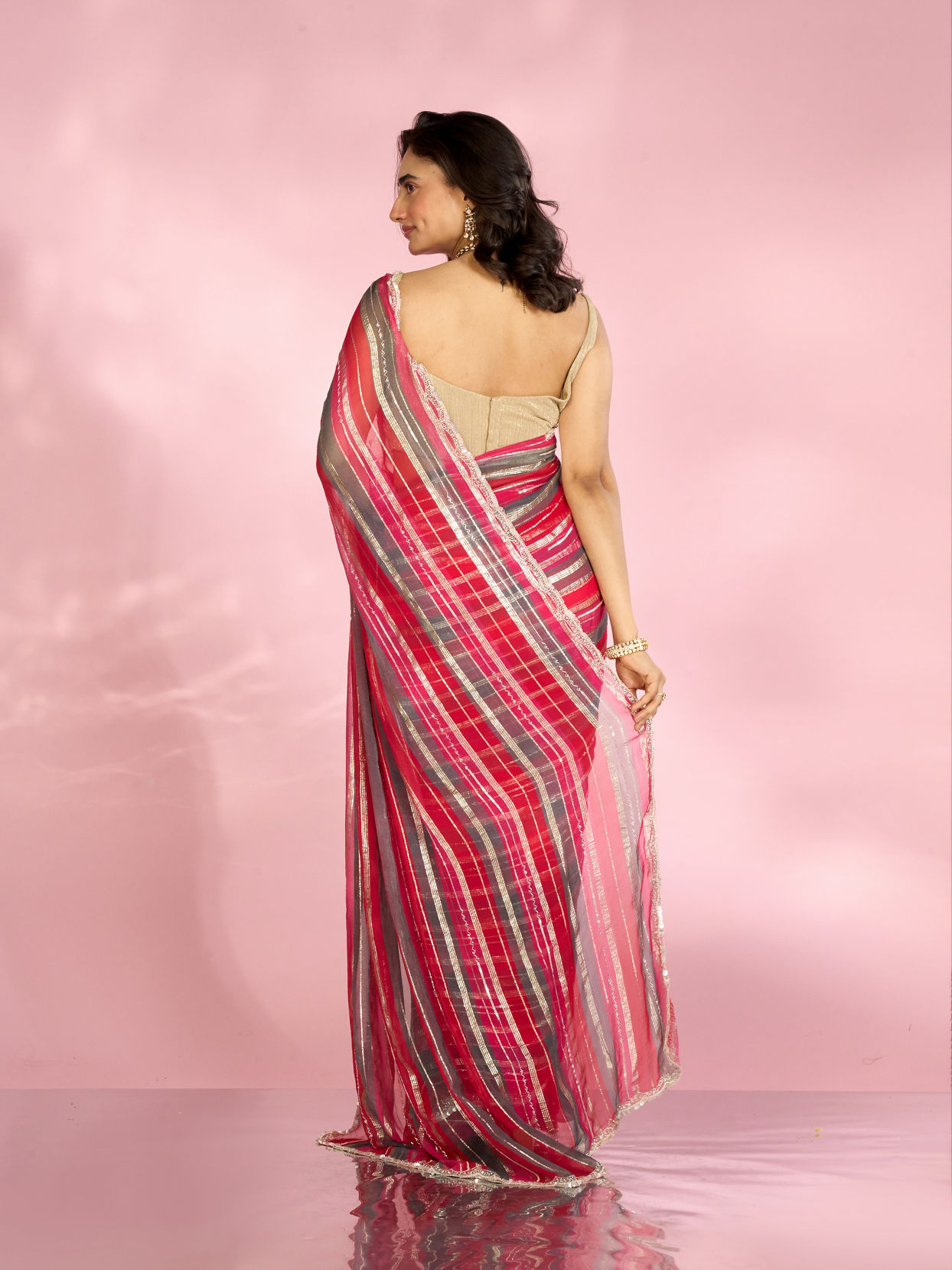 Mohey Women Radiant Rani Red Georgette Saree