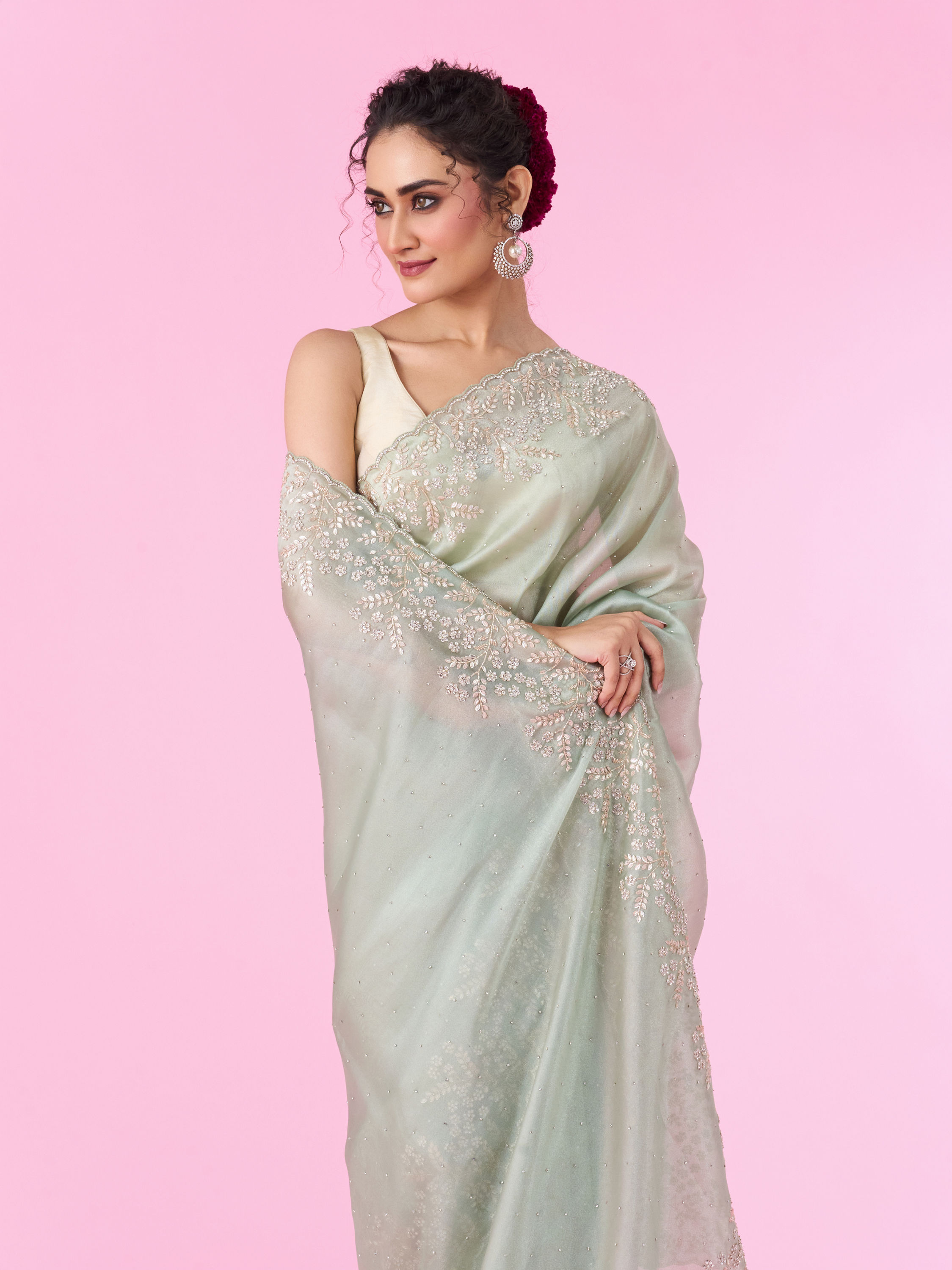 Mohey Women Opulent Green Organza Saree