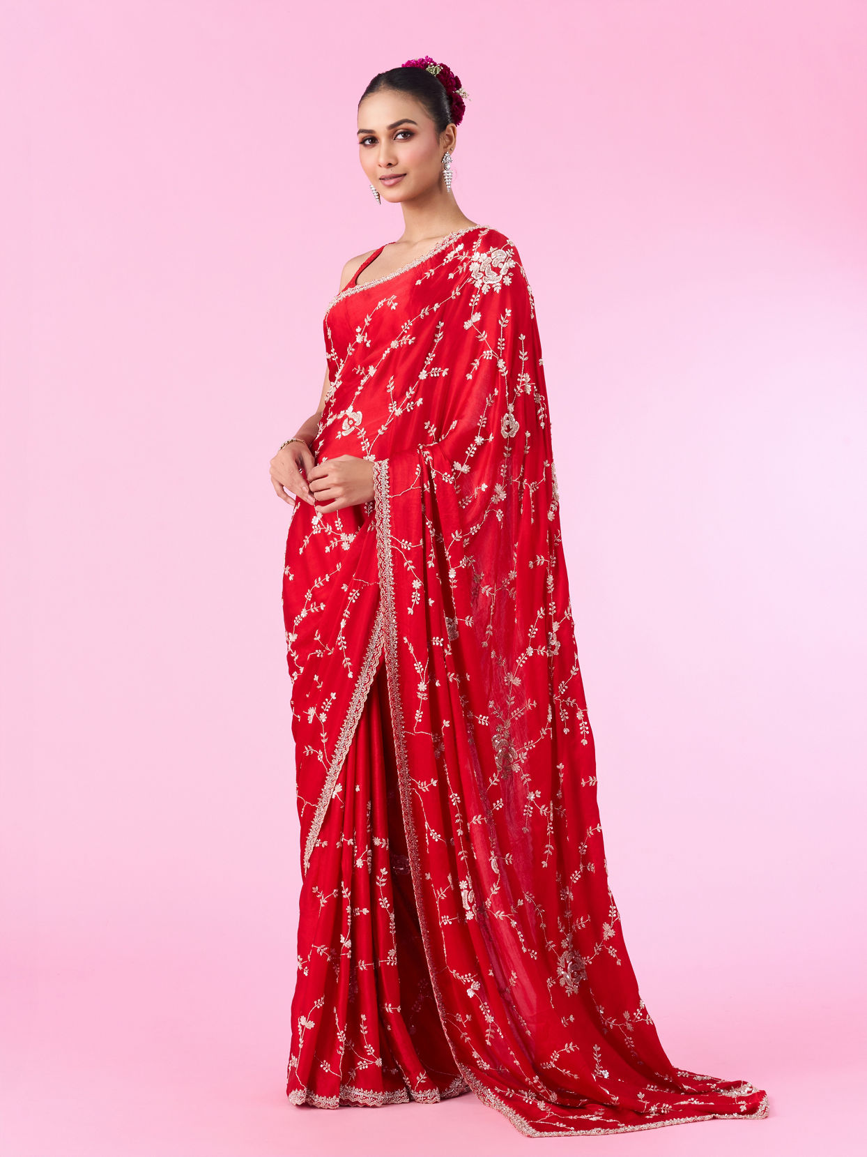 Mohey Women Elegant Red Chinon Bridal Saree