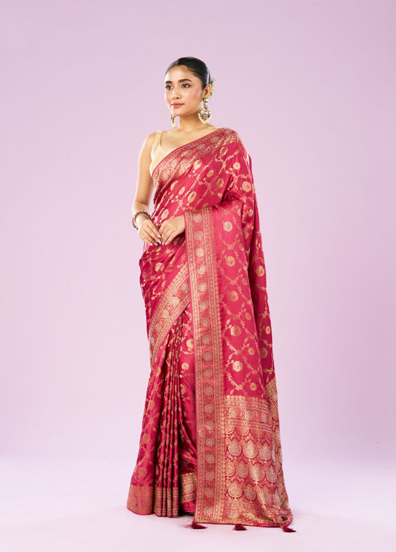 Mohey Women Dazzling Dusty Pink Saree